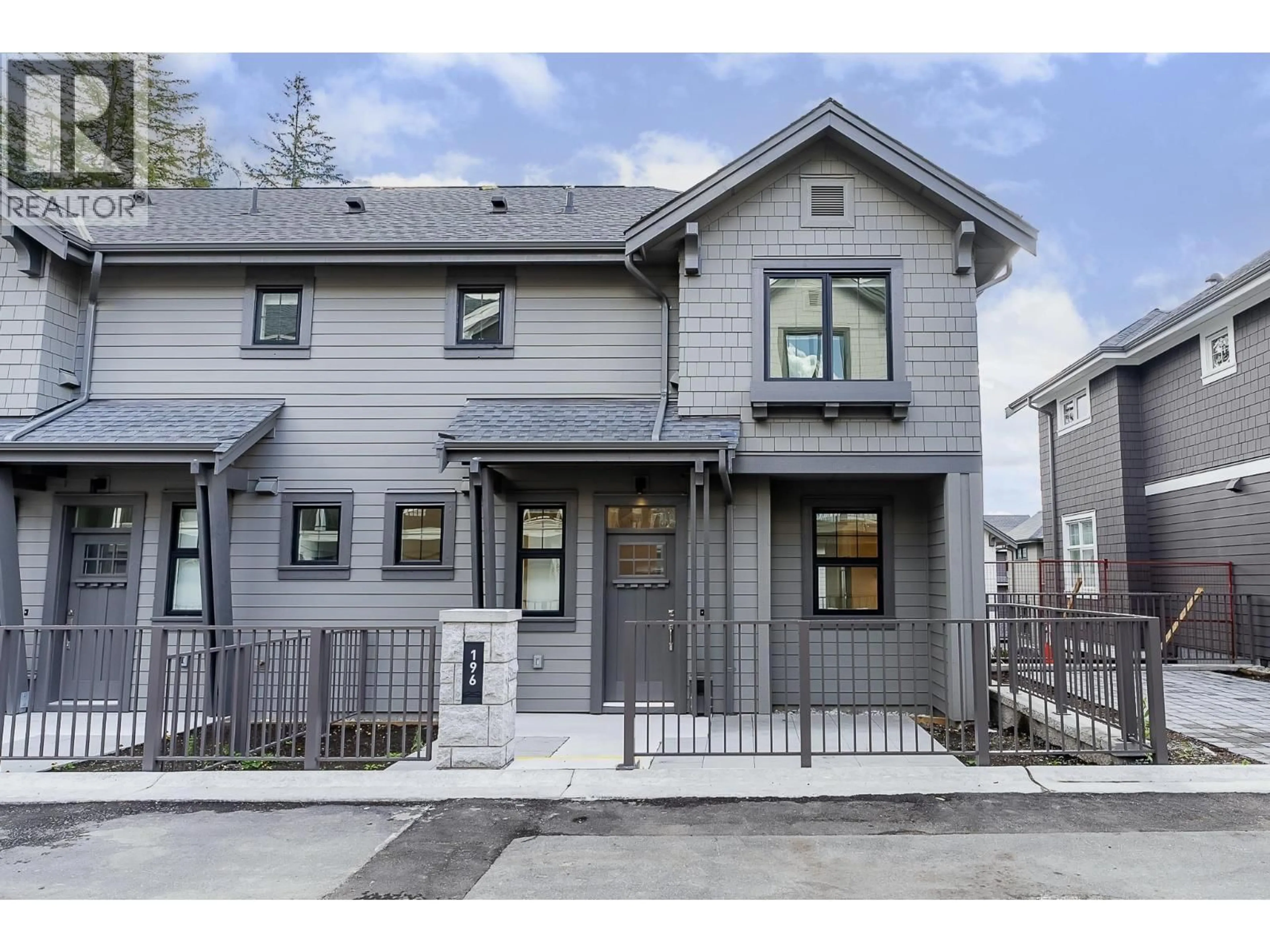 Home with vinyl exterior material, street for 196 - 1310 MITCHELL STREET, Coquitlam British Columbia V3E0T9