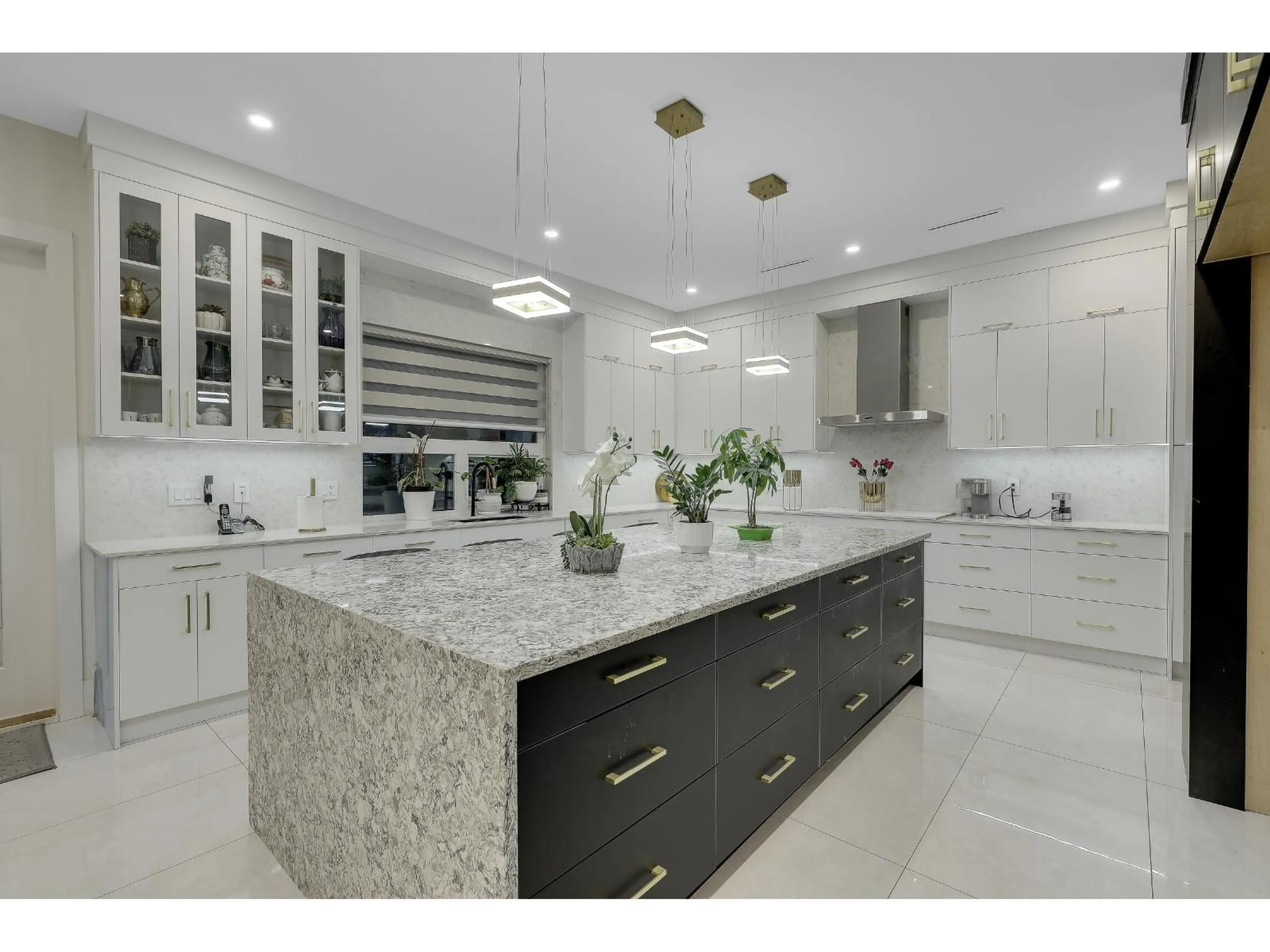 Contemporary kitchen, ceramic/tile floor for 14840 89 AVENUE, Surrey British Columbia V3R7C4