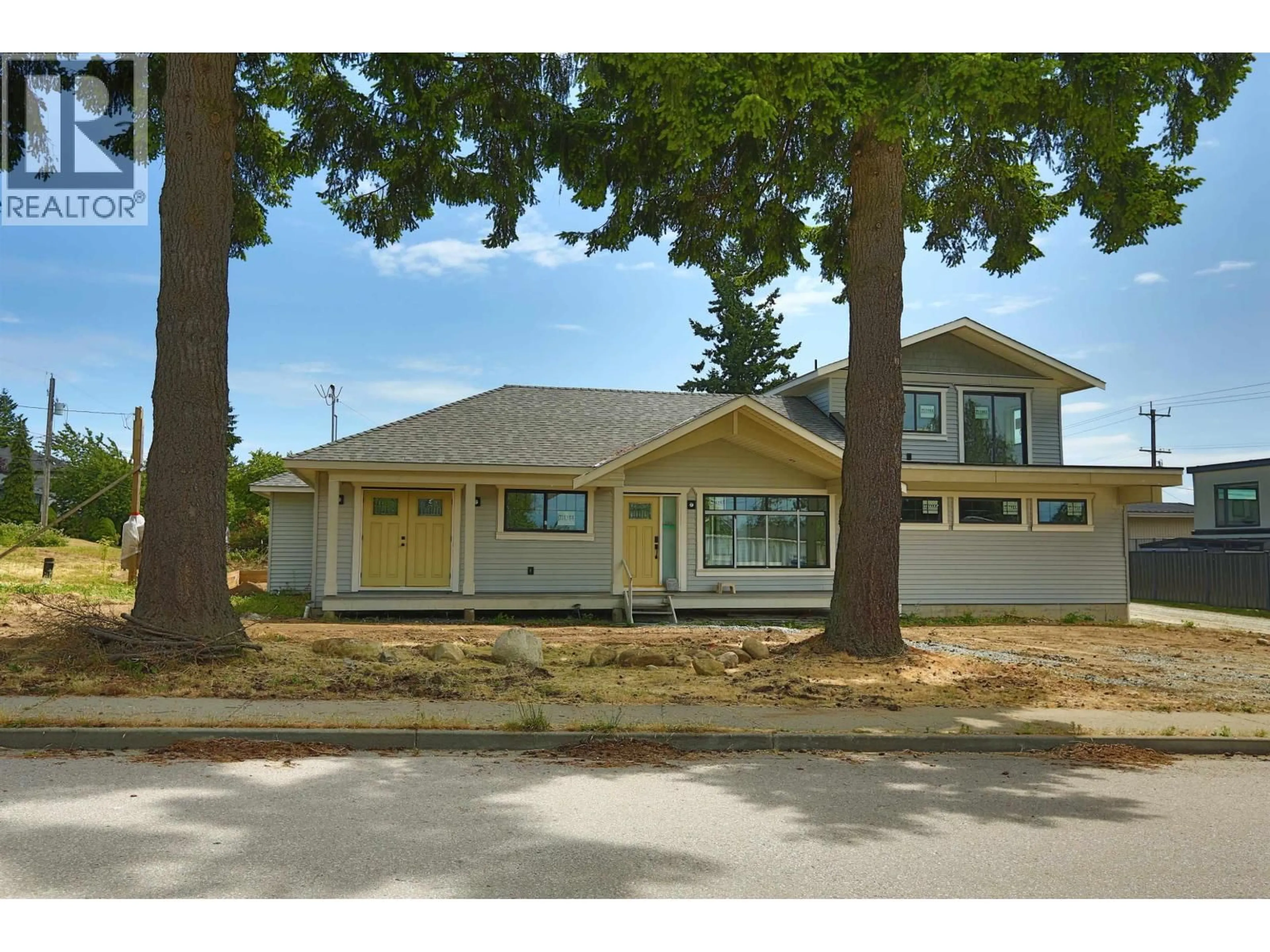 Home with vinyl exterior material, street for 201 FINNIGAN STREET, Coquitlam British Columbia V3K5J3