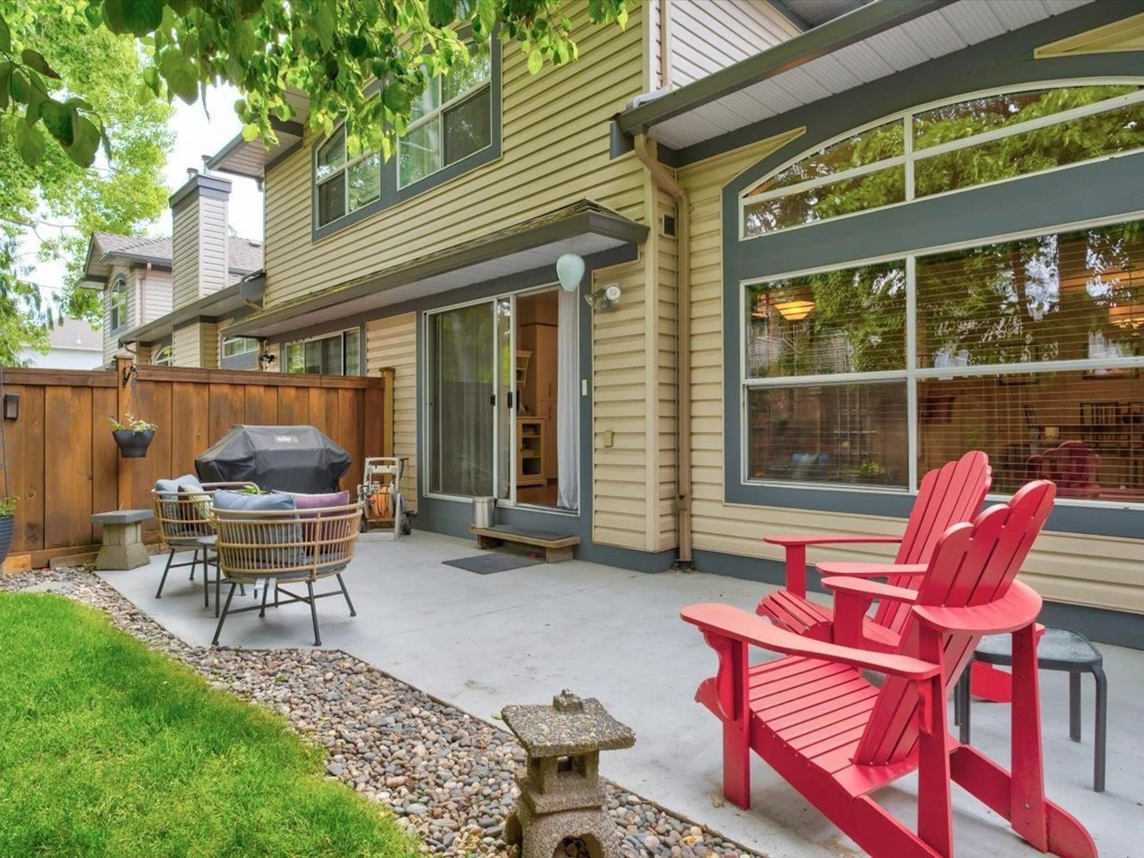 Patio, street for 3 - 8257 121A, Surrey British Columbia V3W3R4