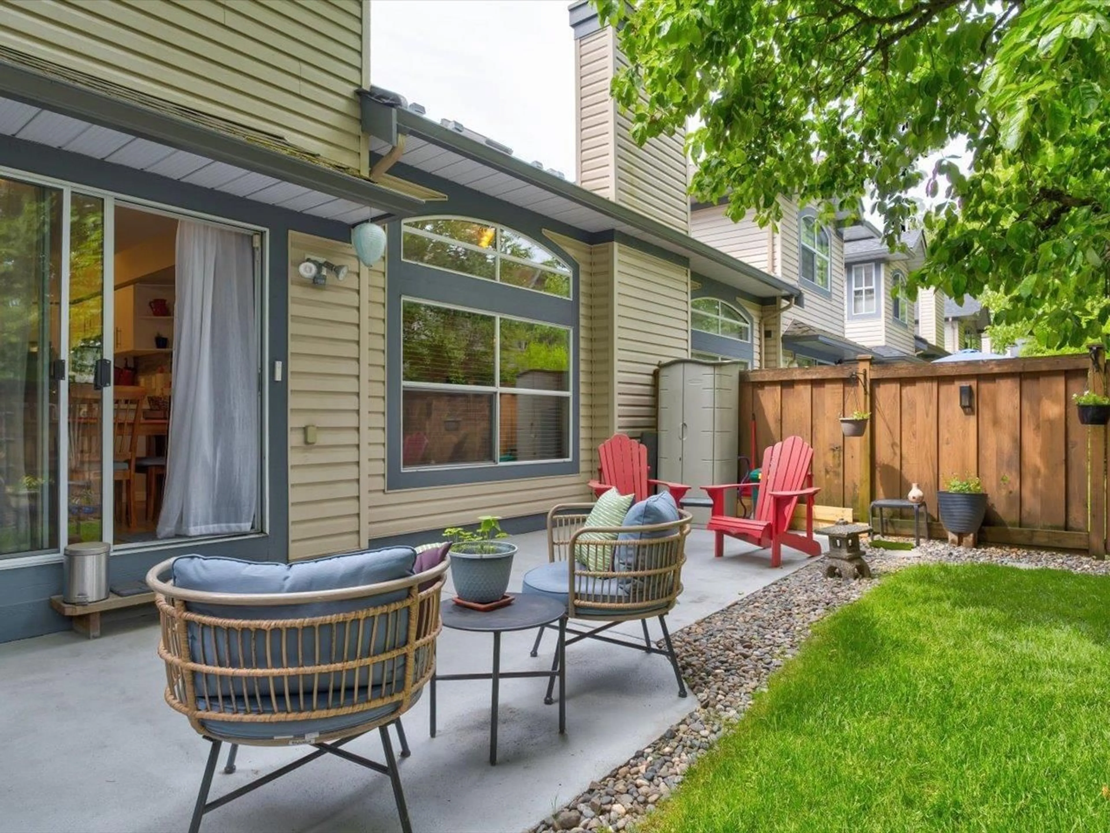 Patio, street for 3 - 8257 121A, Surrey British Columbia V3W3R4