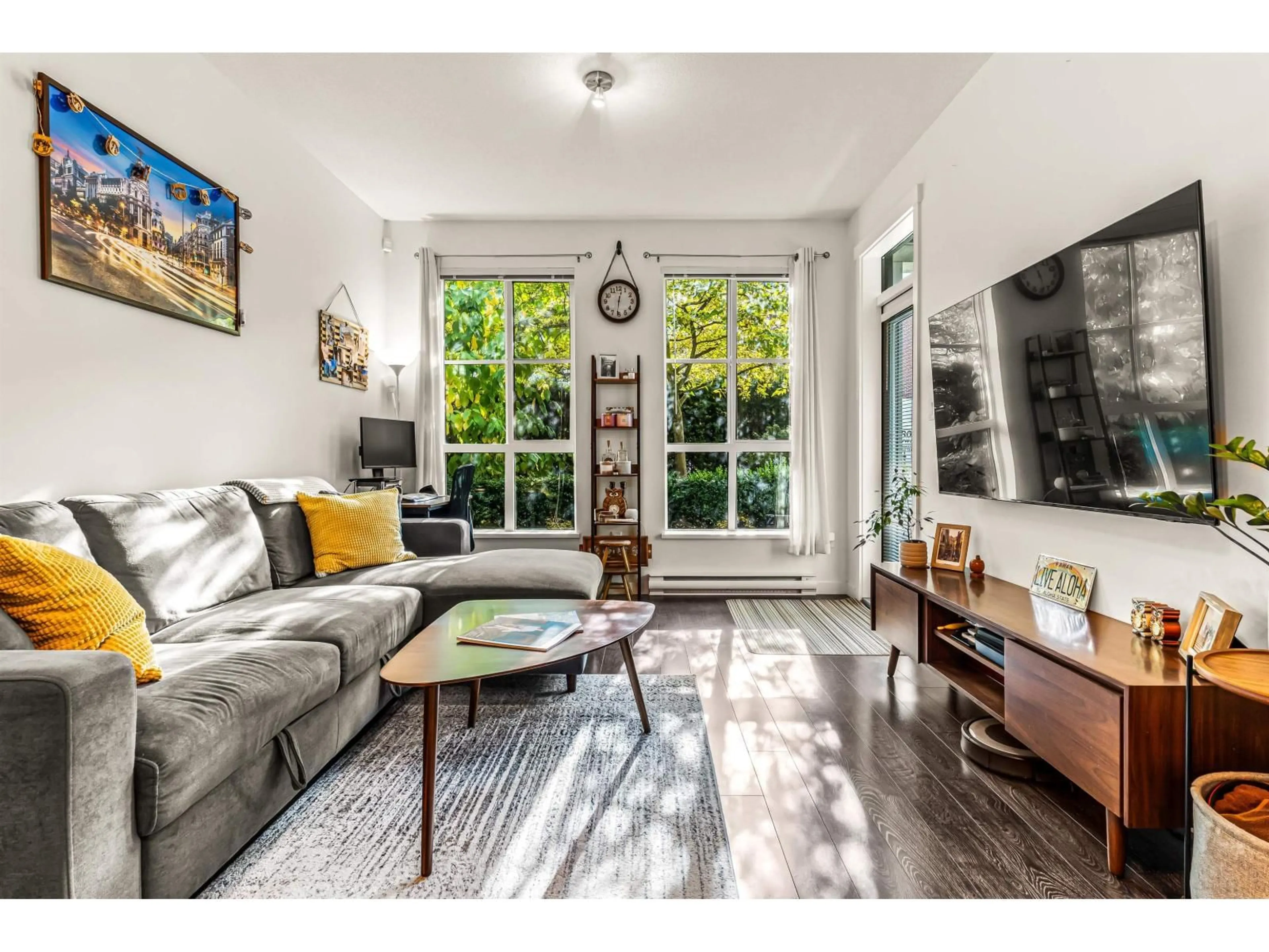 Living room with furniture, unknown for 119 - 15137 33, Surrey British Columbia V3Z0Y1