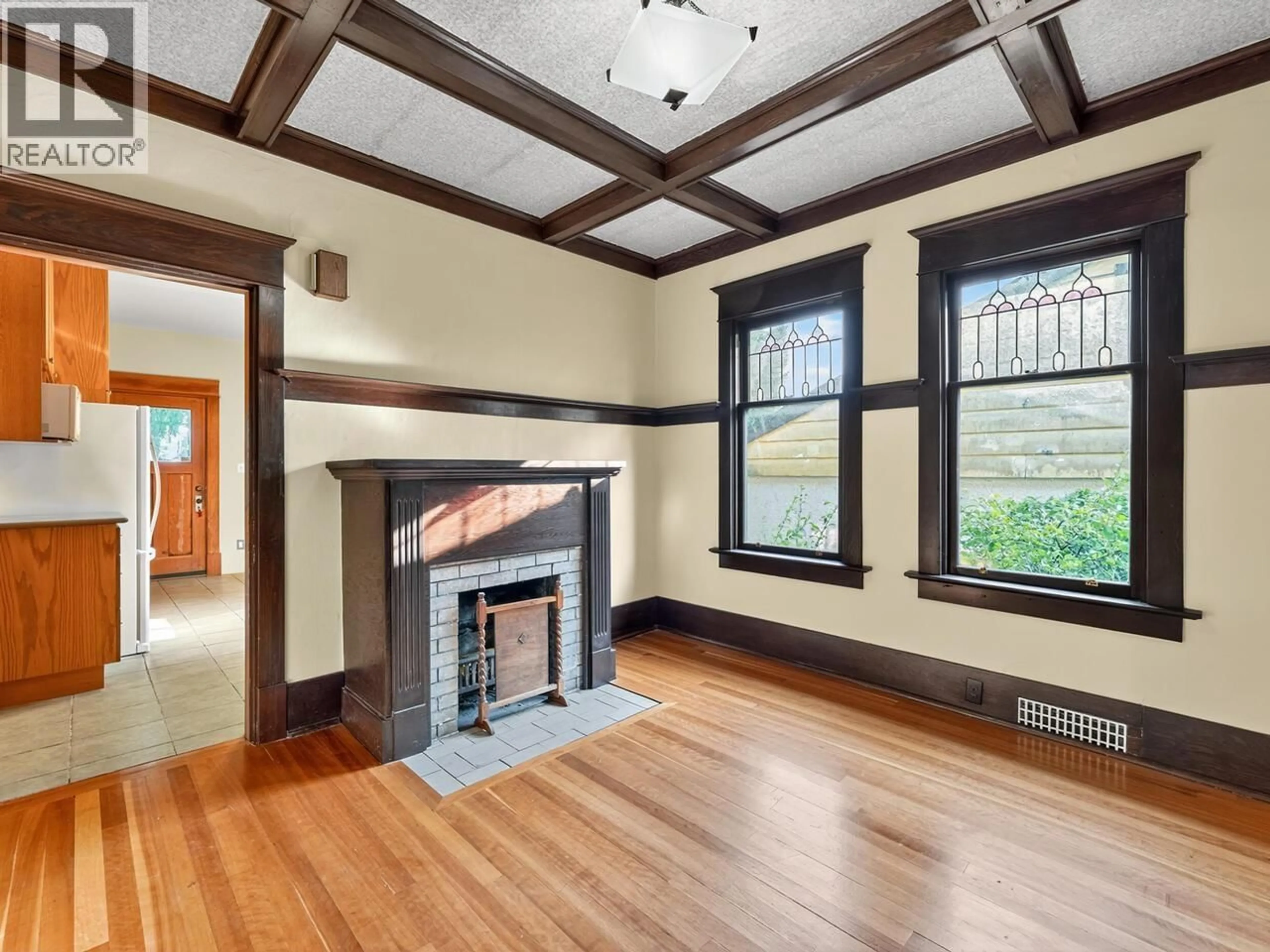 Unknown for 812 DUBLIN STREET, New Westminster British Columbia V3M2Y6