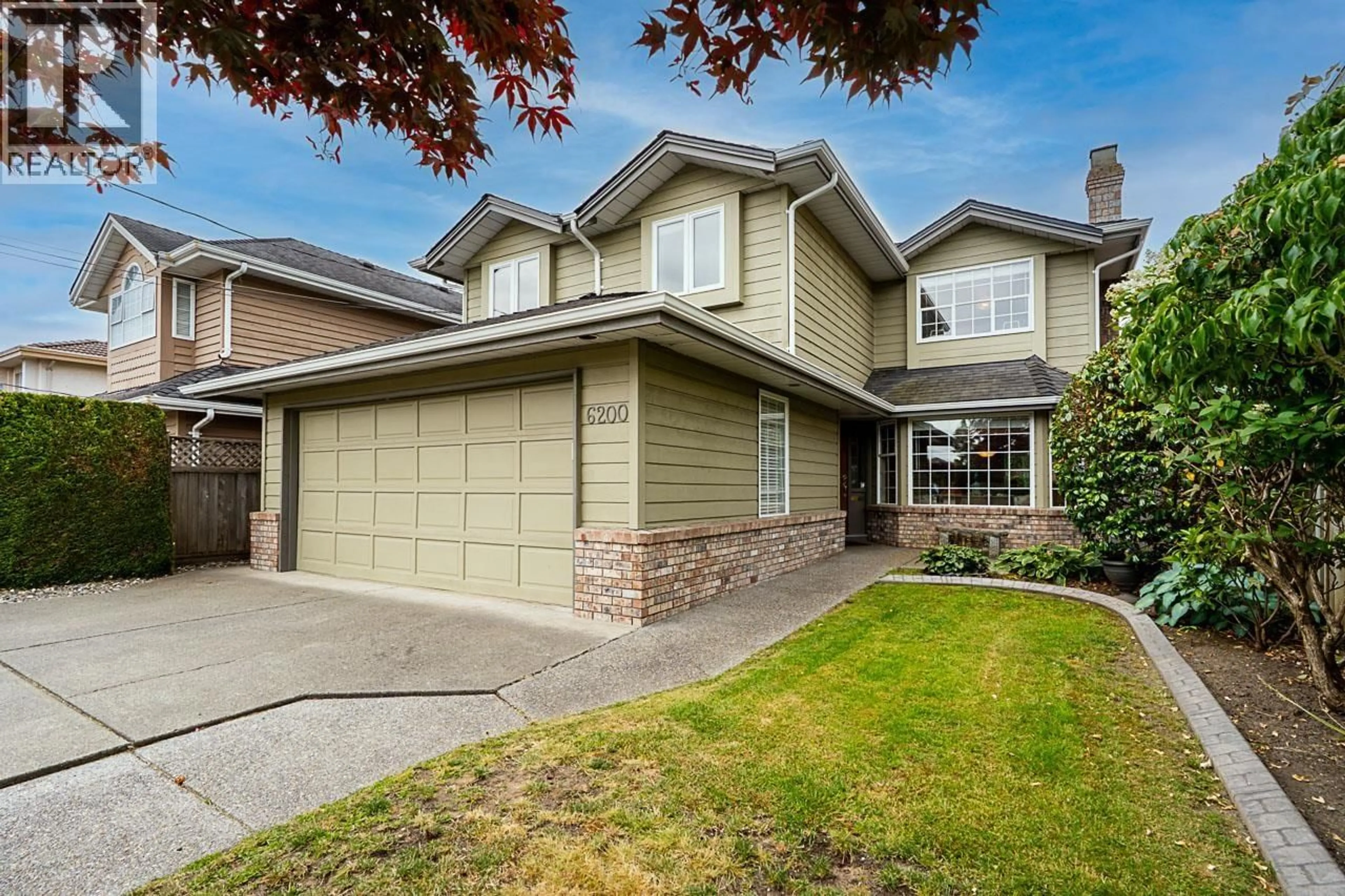 Home with vinyl exterior material, street for 6200 WOODWARDS ROAD, Richmond British Columbia V7E1H3