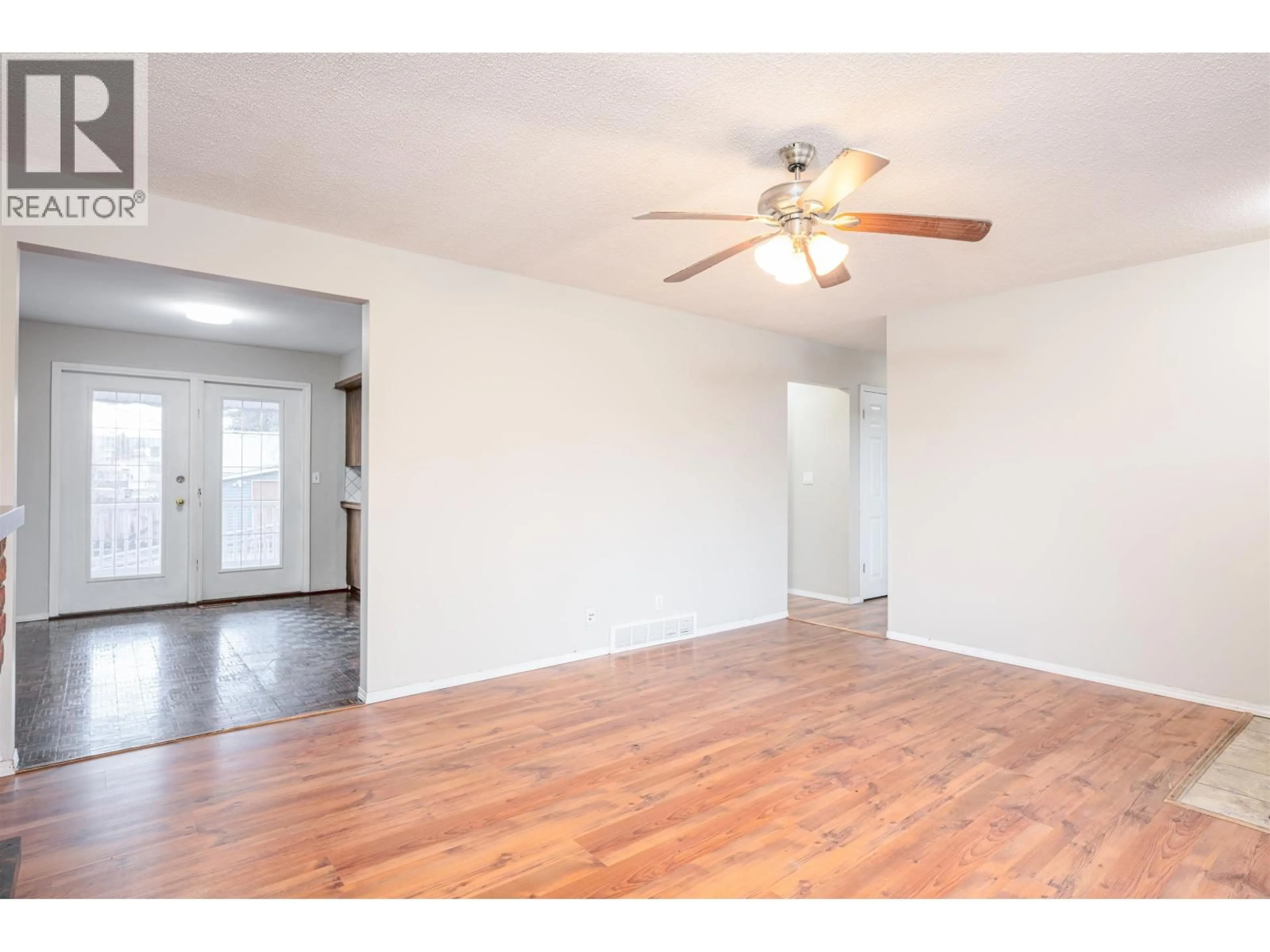 A pic of a room for 2133 OAK STREET, Prince George British Columbia V2L1Z8