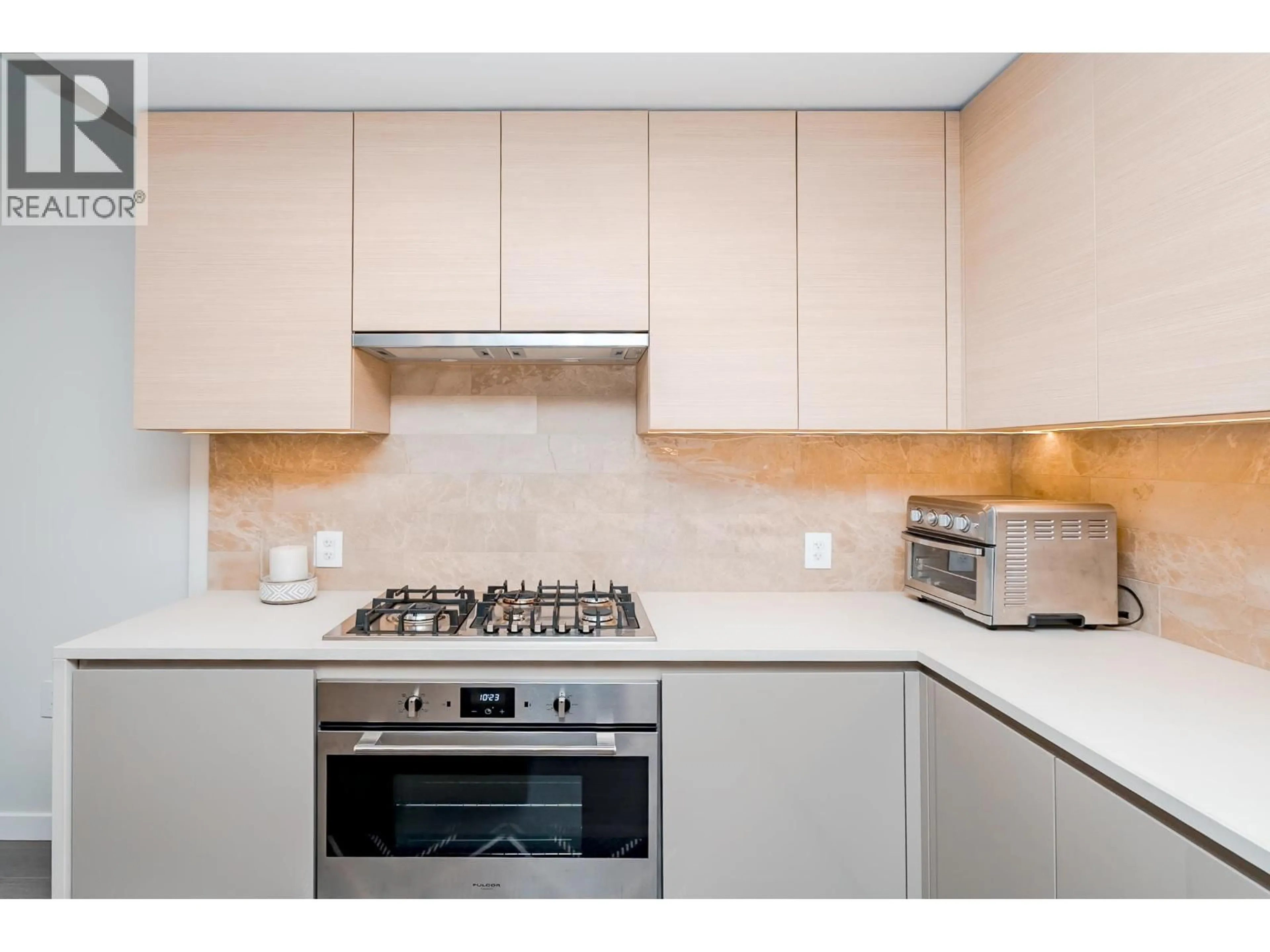 Standard kitchen, unknown for 1010 - 4168 LOUGHEED HIGHWAY, Burnaby British Columbia V5C0N9