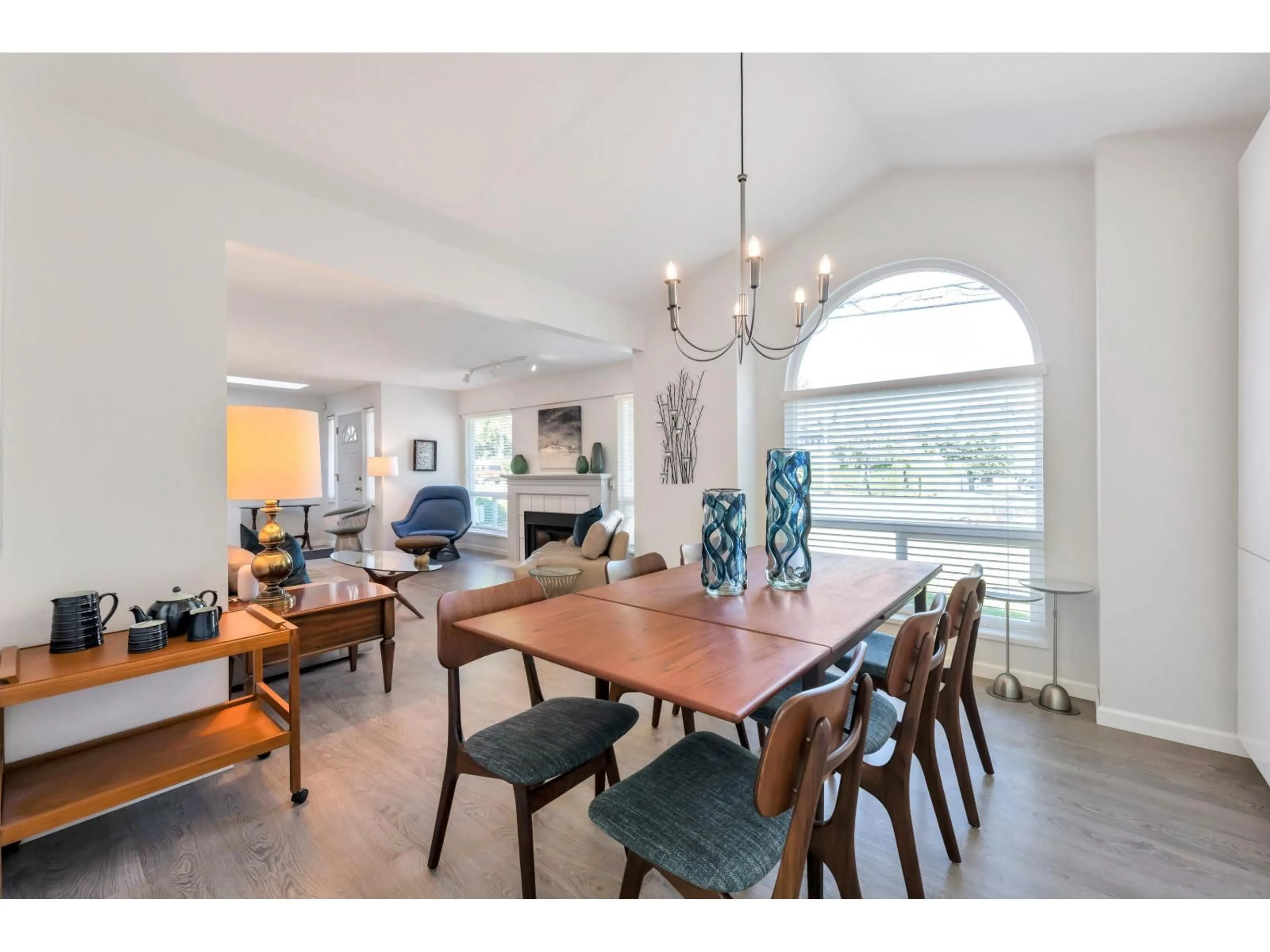 Dining room, unknown for 13256 60, Surrey British Columbia V3X2M2