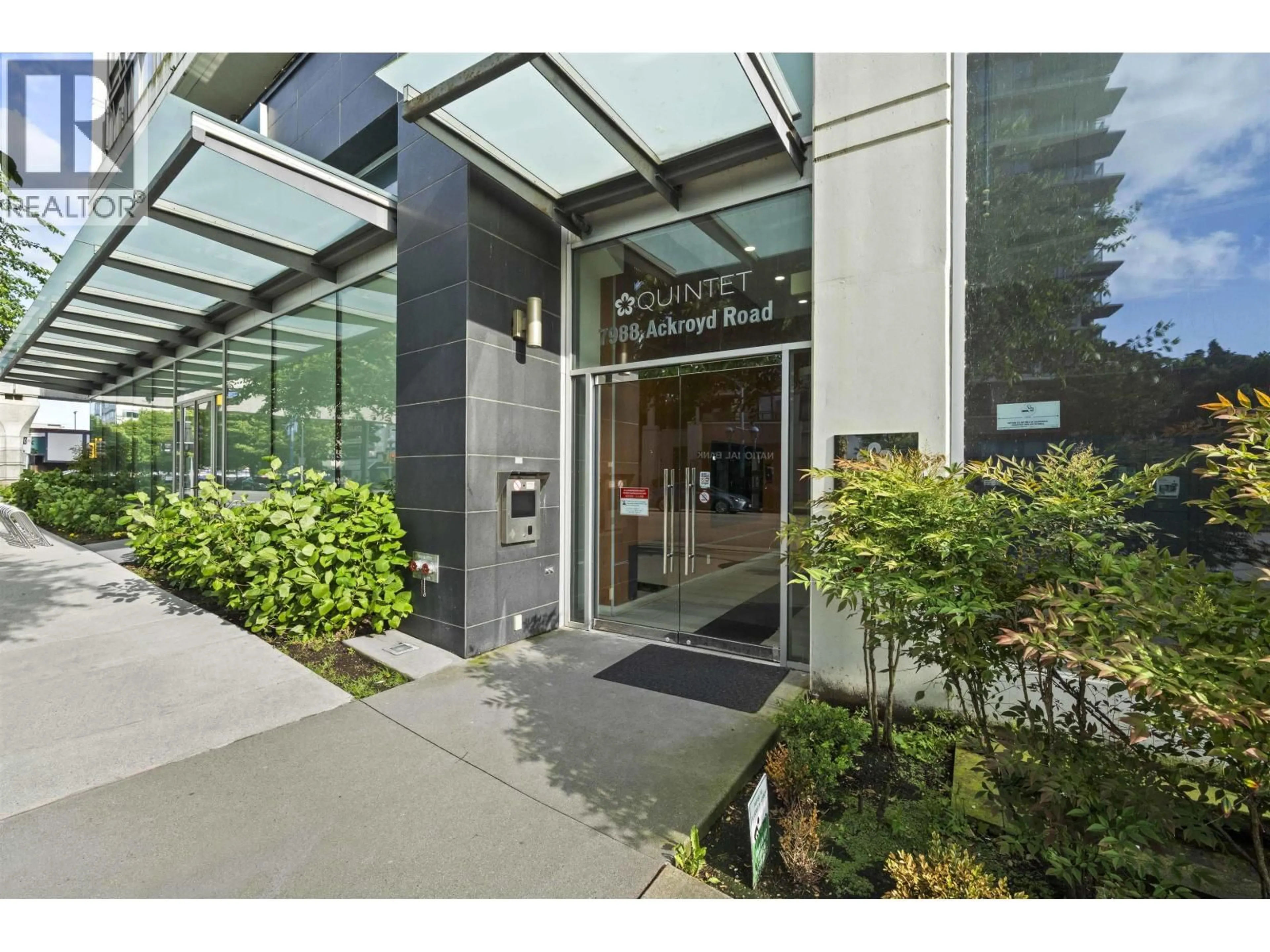 Indoor foyer for 1011 - 7988 ACKROYD ROAD, Richmond British Columbia V6X0K6