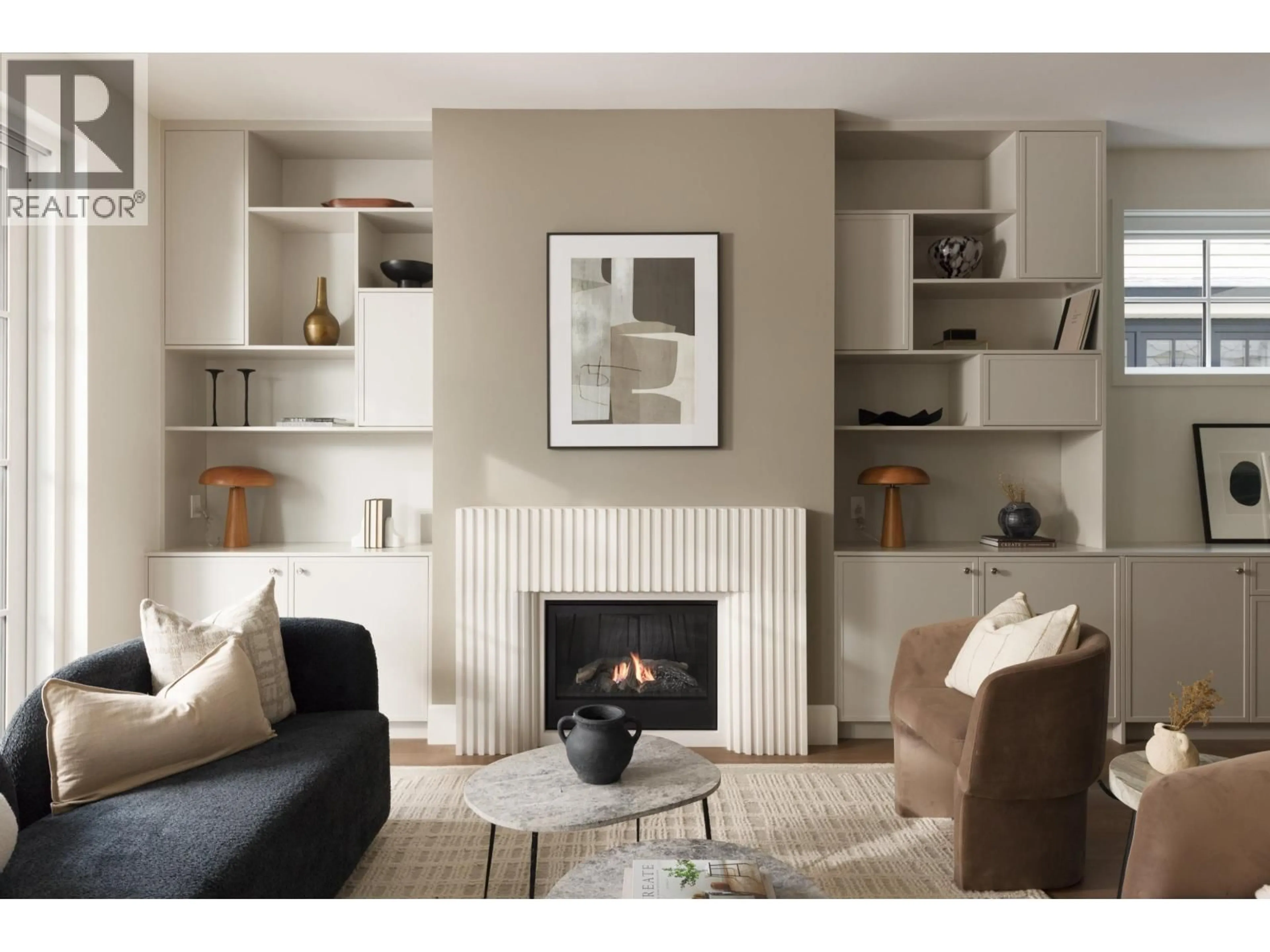 Living room with furniture, unknown for 1 - 15 20TH AVENUE, Vancouver British Columbia V5Y2C2