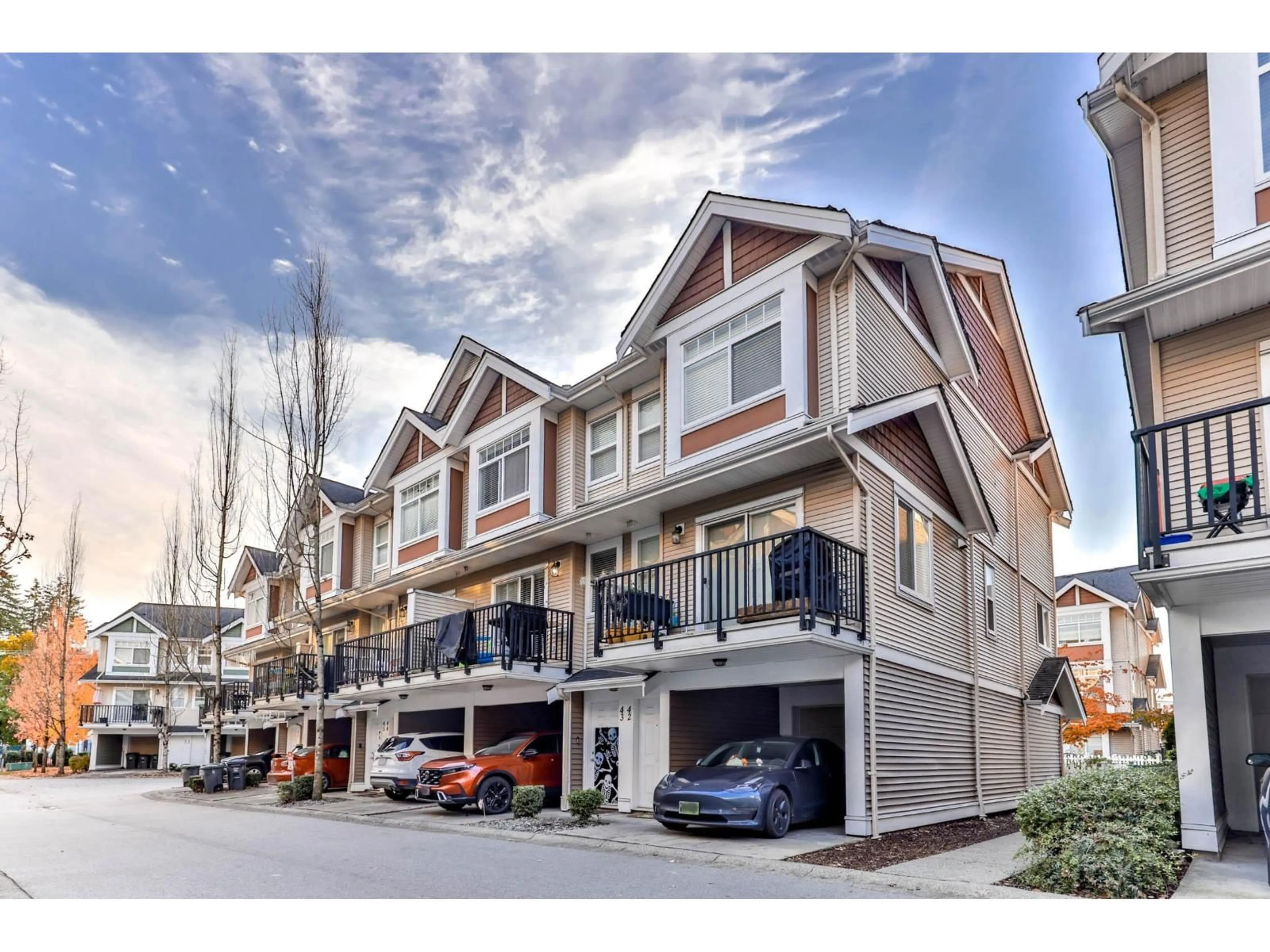 Unknown for 42 - 8676 158 STREET, Surrey British Columbia V4N5W3