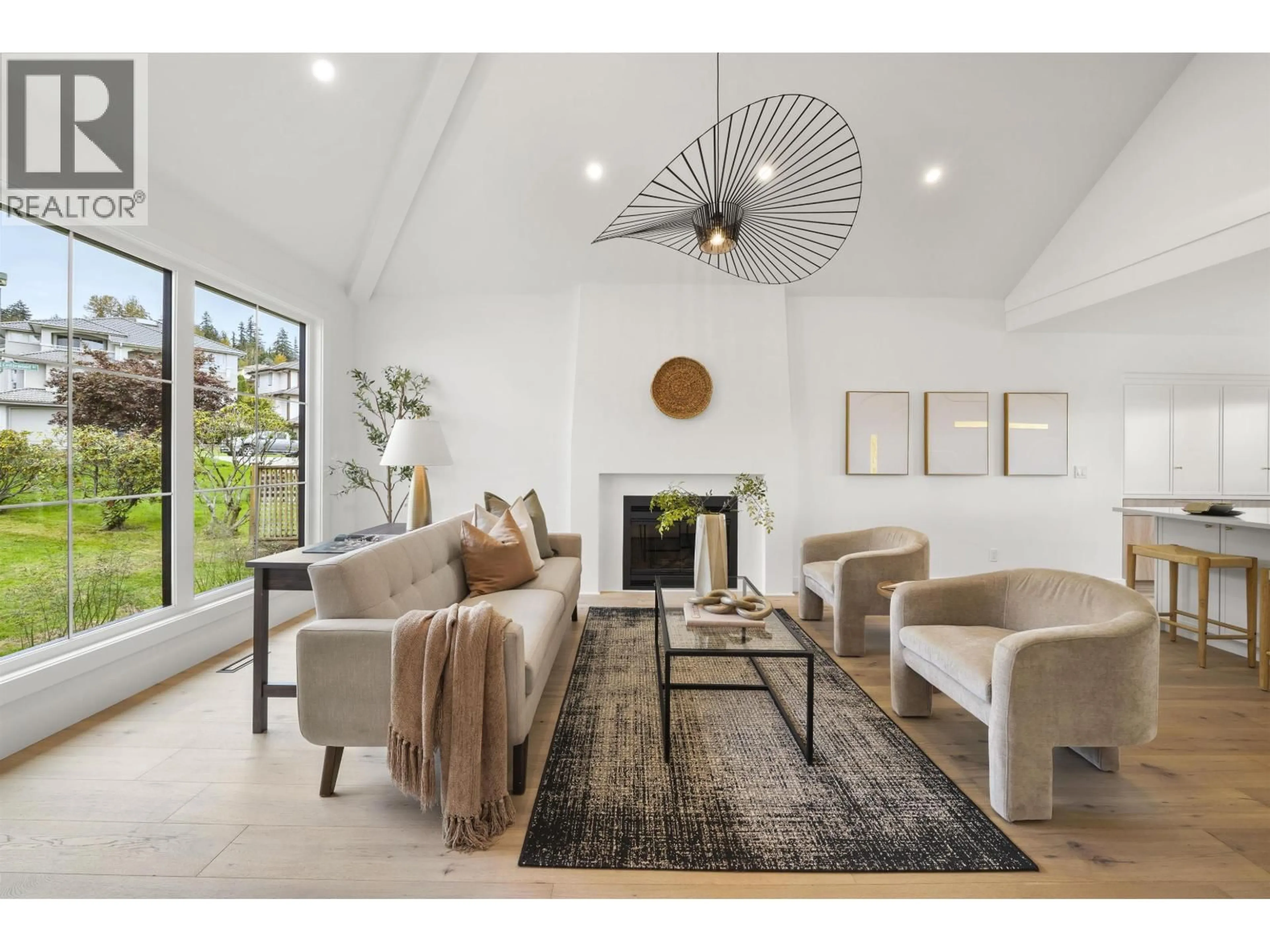 Living room with furniture, unknown for 1 CEDARWOOD COURT, Port Moody British Columbia V3H4W2