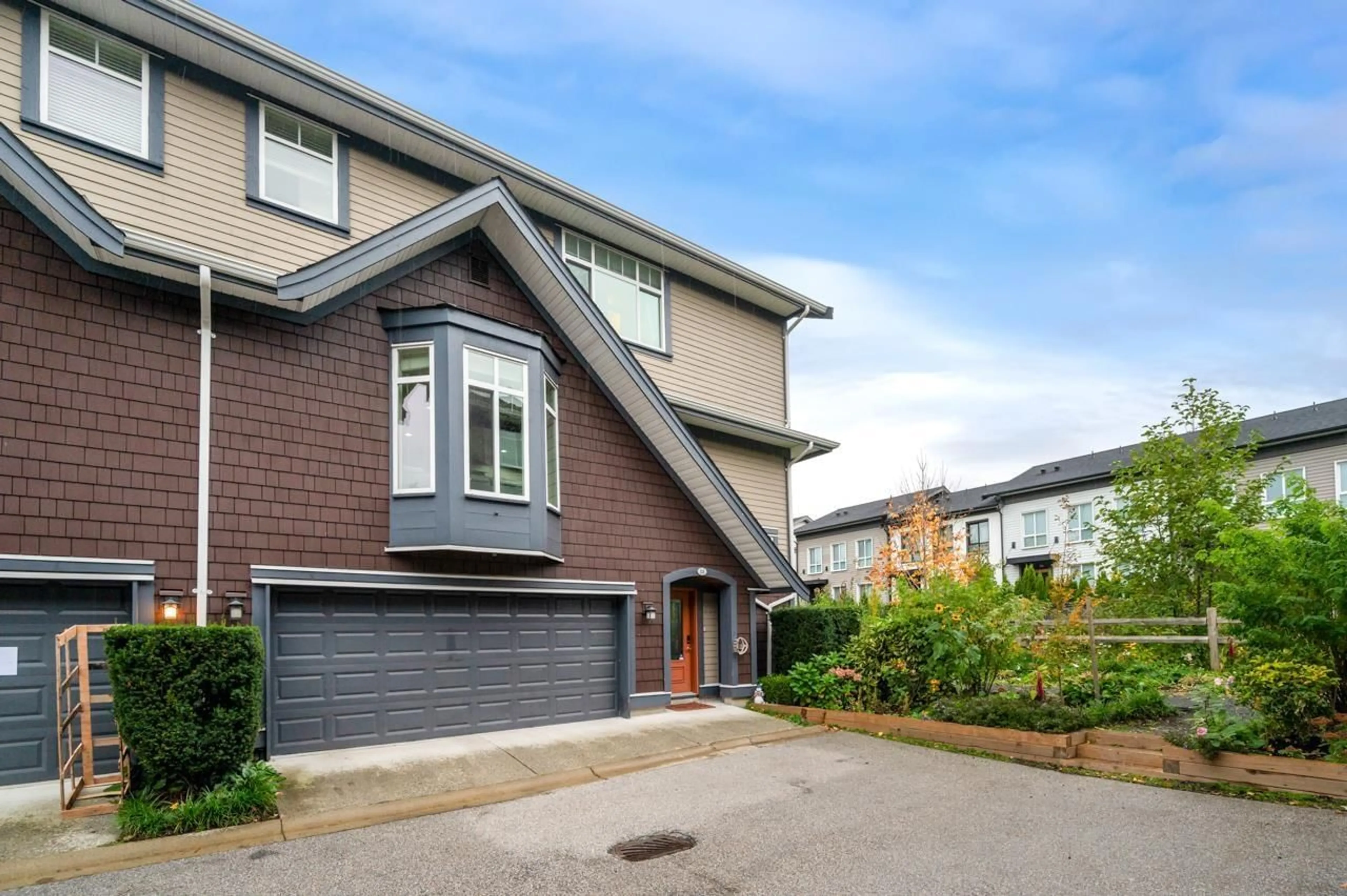 Home with brick exterior material, street for 23 - 15977 26, Surrey British Columbia V3Z2W7
