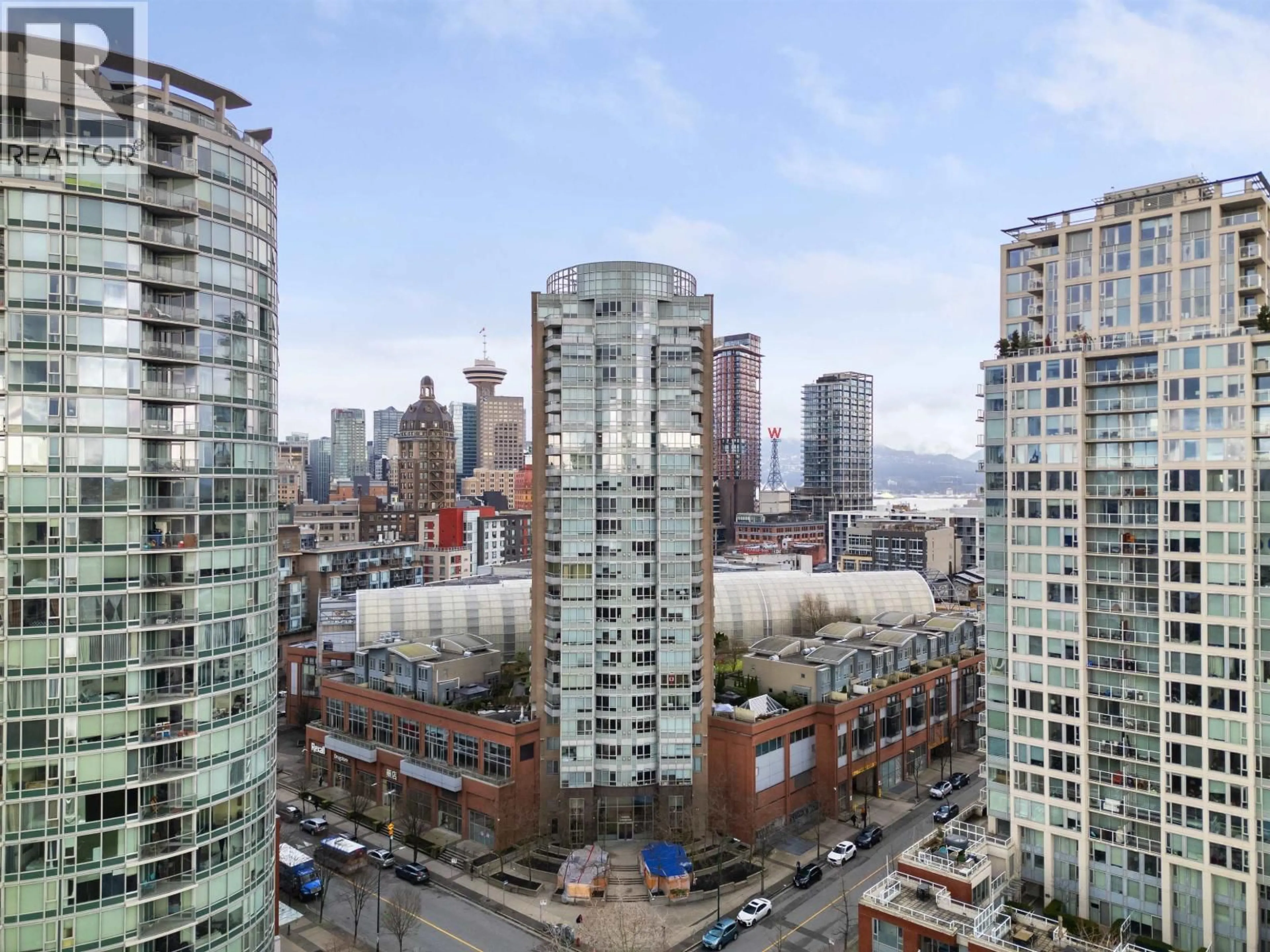 A pic from outside/outdoor area/front of a property/back of a property/a pic from drone, city buildings view from balcony for 1501 - 63 KEEFER PLACE, Vancouver British Columbia V6B6N6