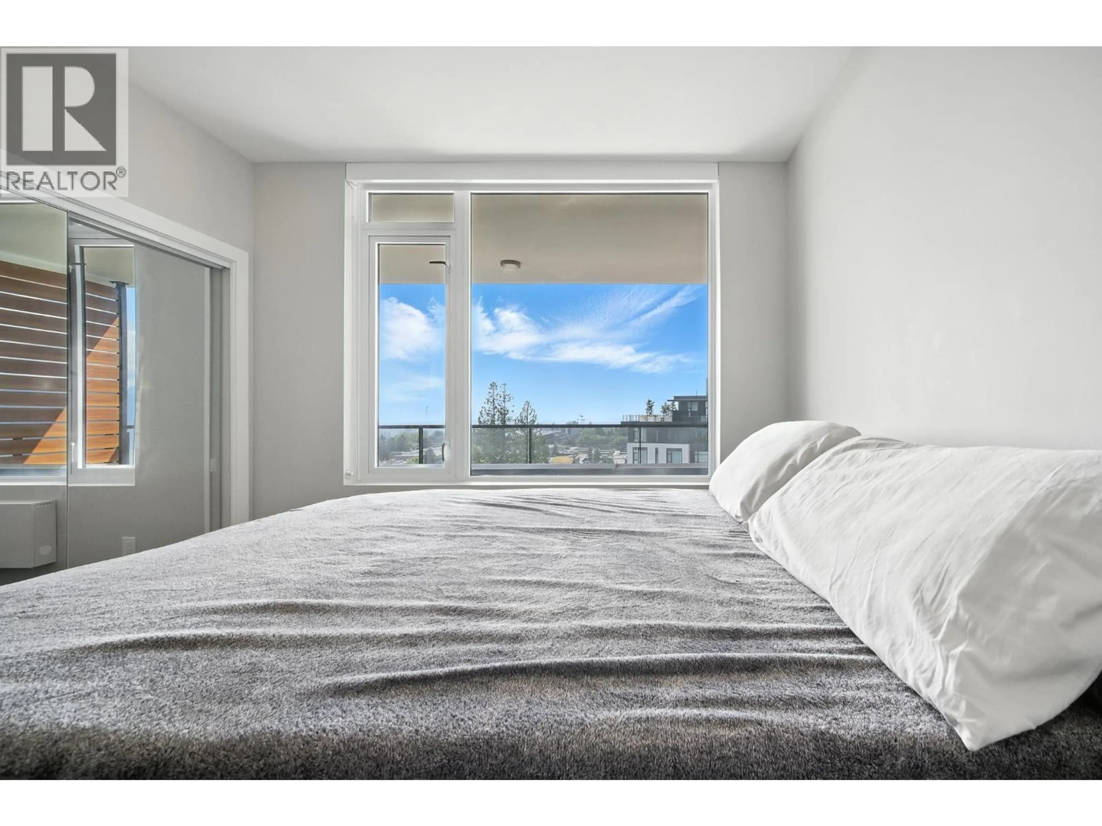 Bedroom with bed, unknown for 1106 - 8725 UNIVERSITY CRESCENT, Vancouver British Columbia V5A0G2