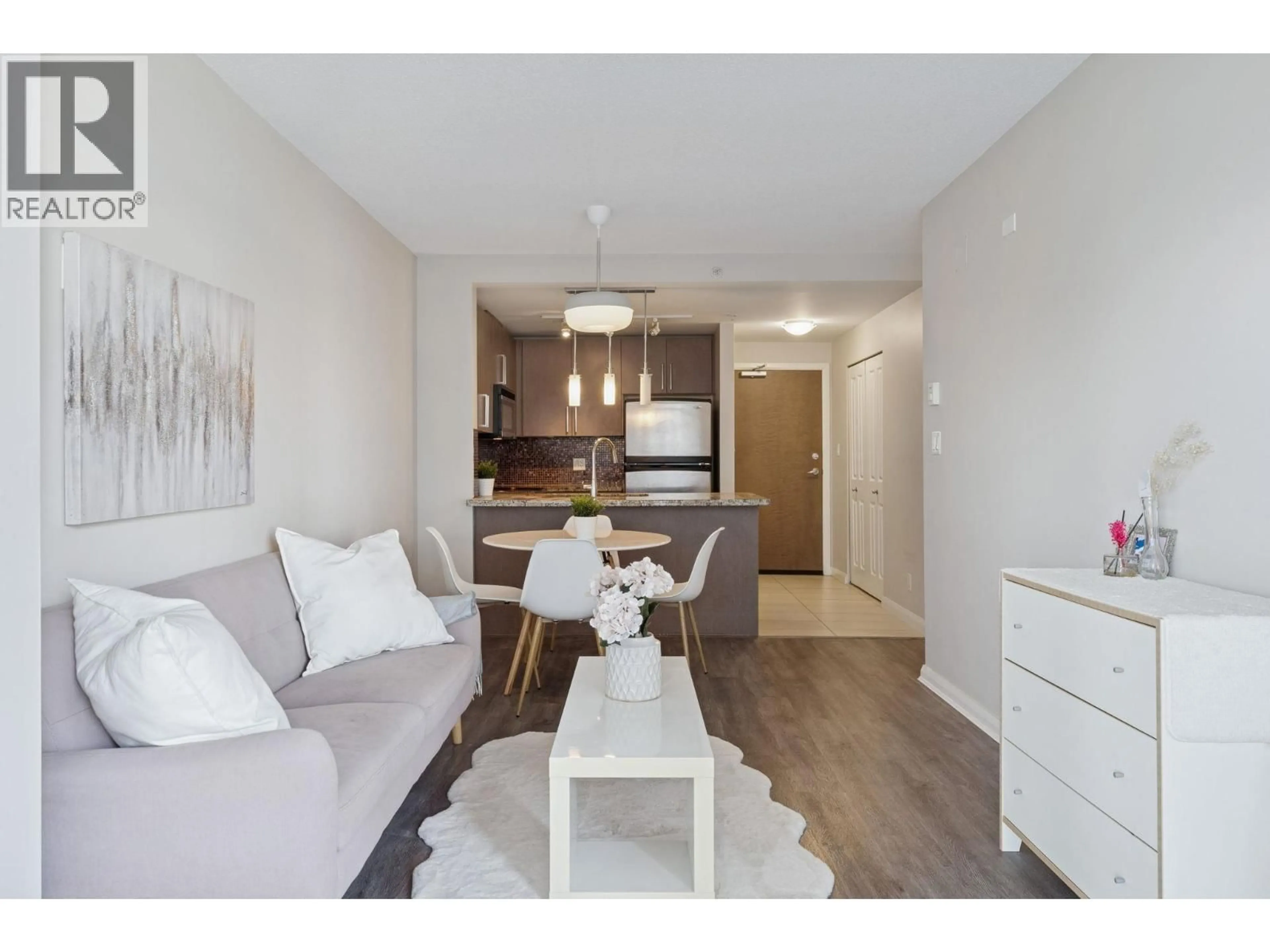 Living room with furniture, wood/laminate floor for 1710 - 888 CARNARVON STREET, New Westminster British Columbia V3M0C6