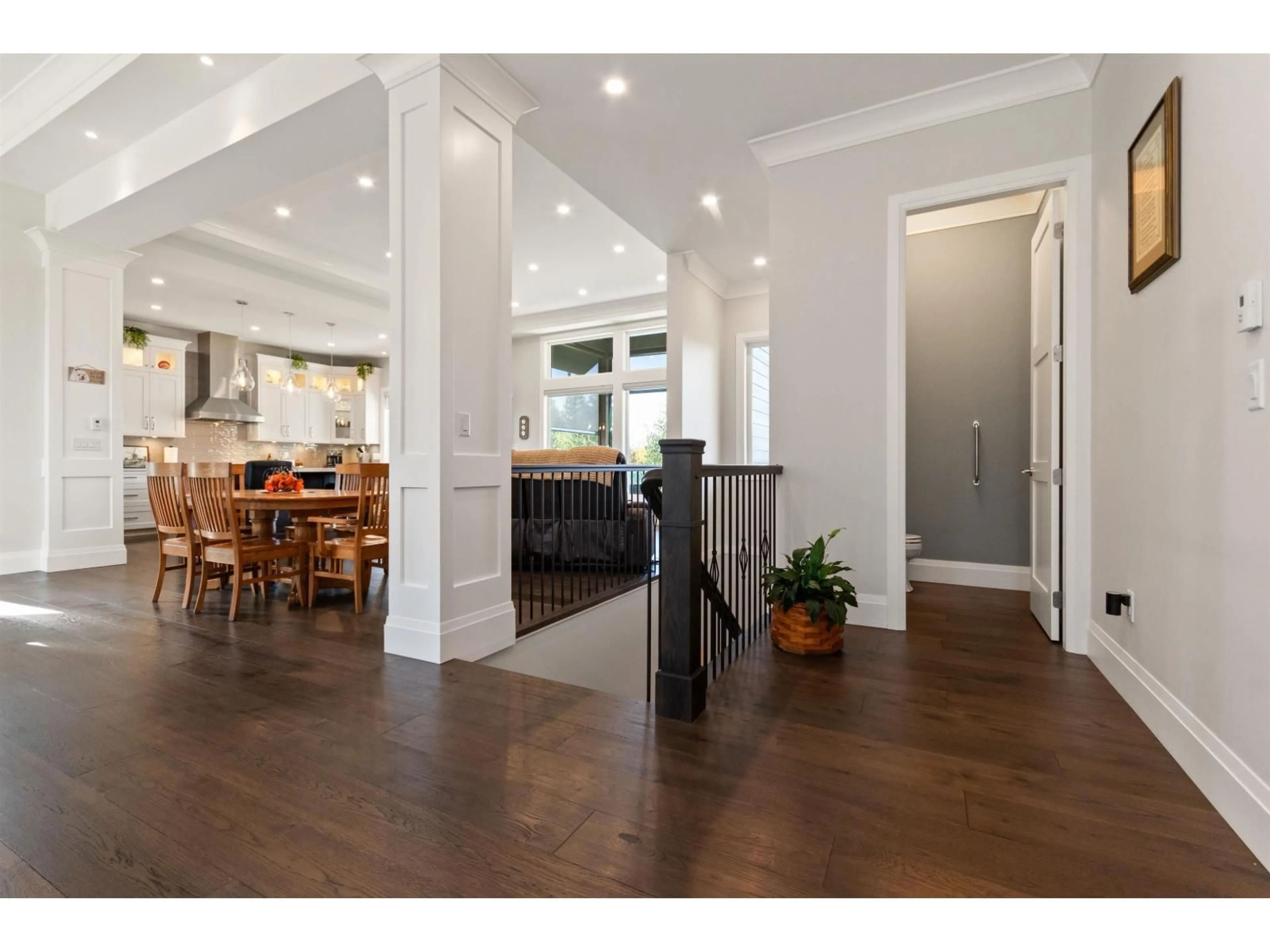 Open concept kitchen, wood/laminate floor for 10327 WOODROSE PLACE, Rosedale British Columbia V0X1X1