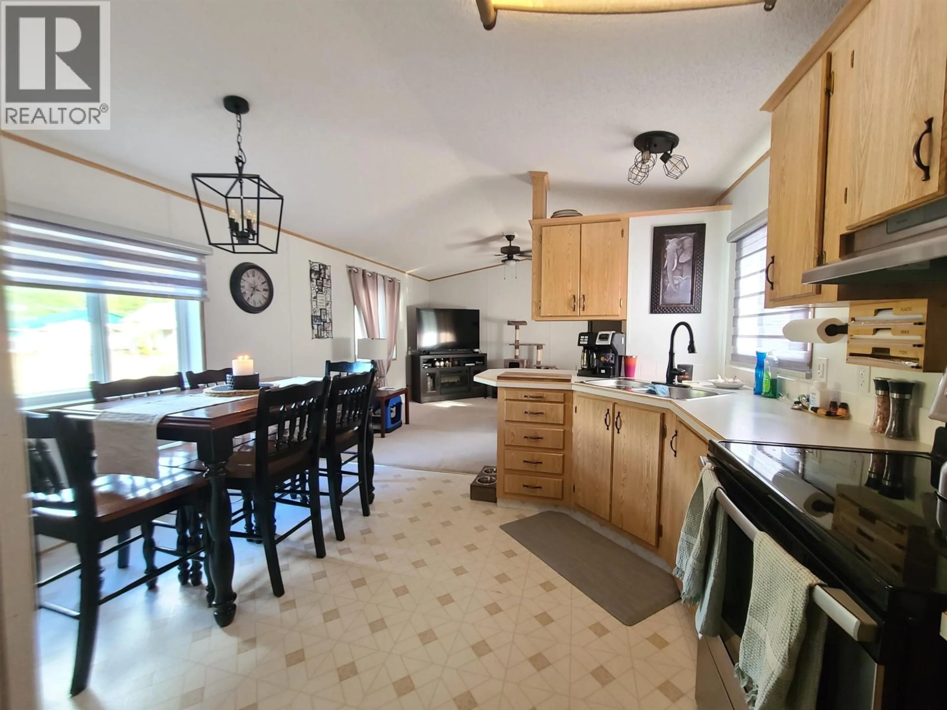 Open concept kitchen, ceramic/tile floor for 1070 4TH AVENUE, Valemount British Columbia V0E2Z0