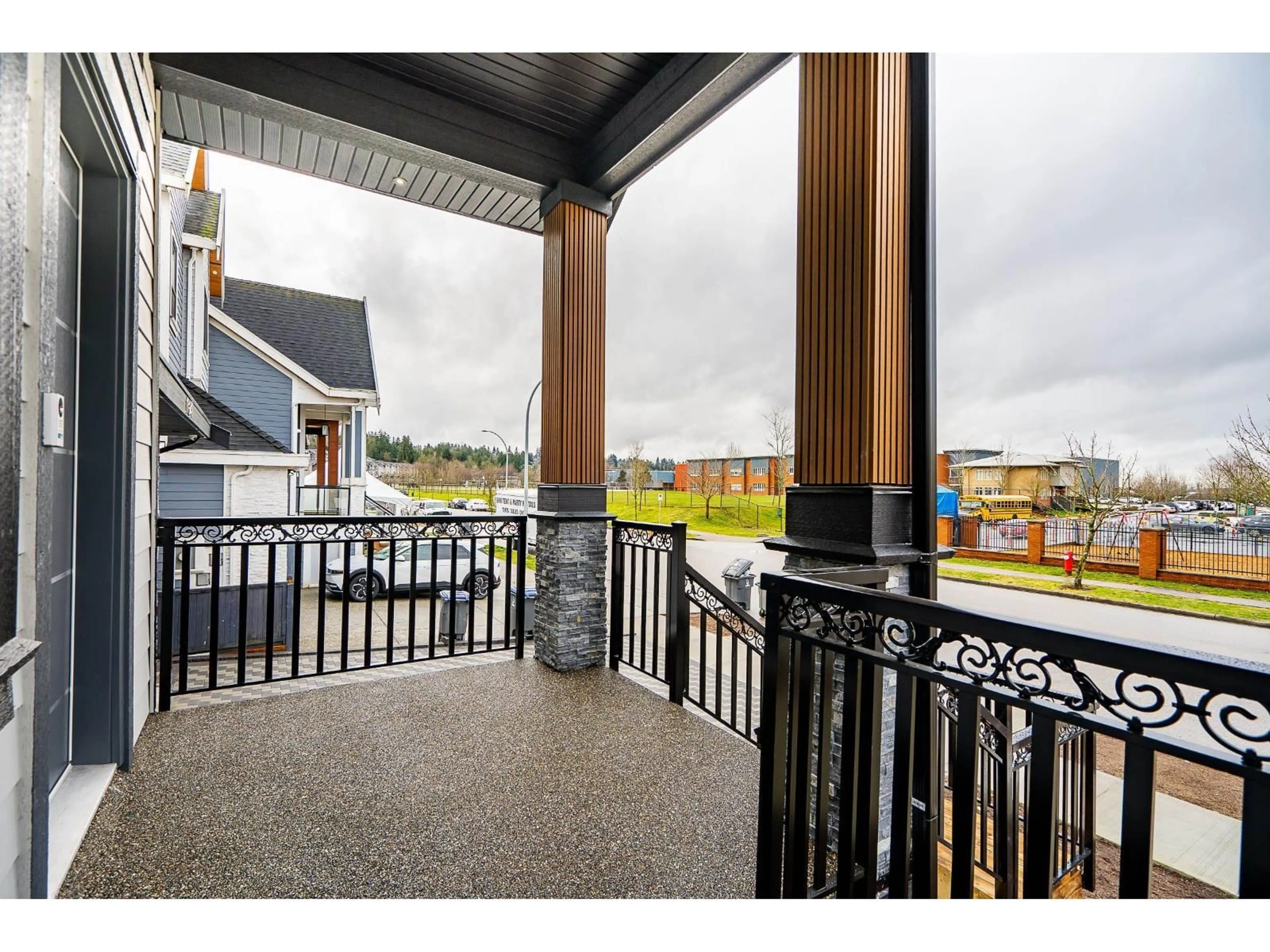 Unknown for 10648 124, Surrey British Columbia V3V0E2