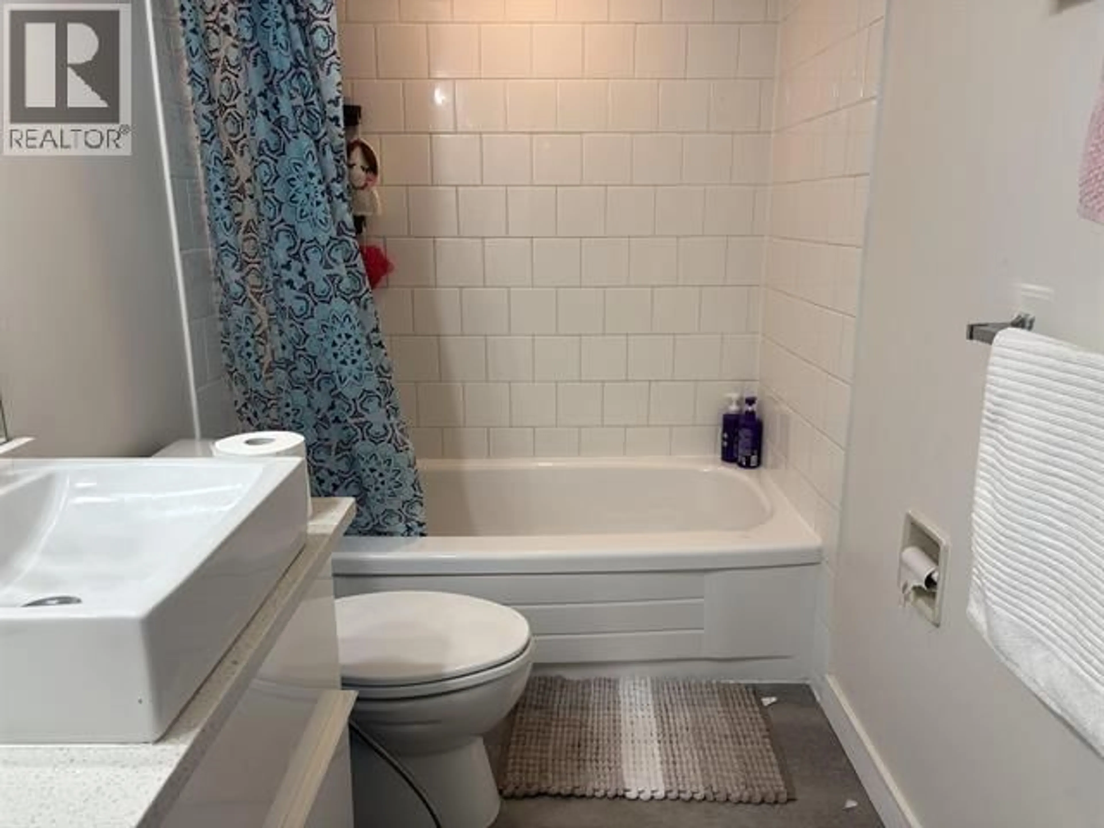 Standard bathroom, unknown for 508 - 2020 FULLERTON AVENUE, North Vancouver British Columbia V7P3G3