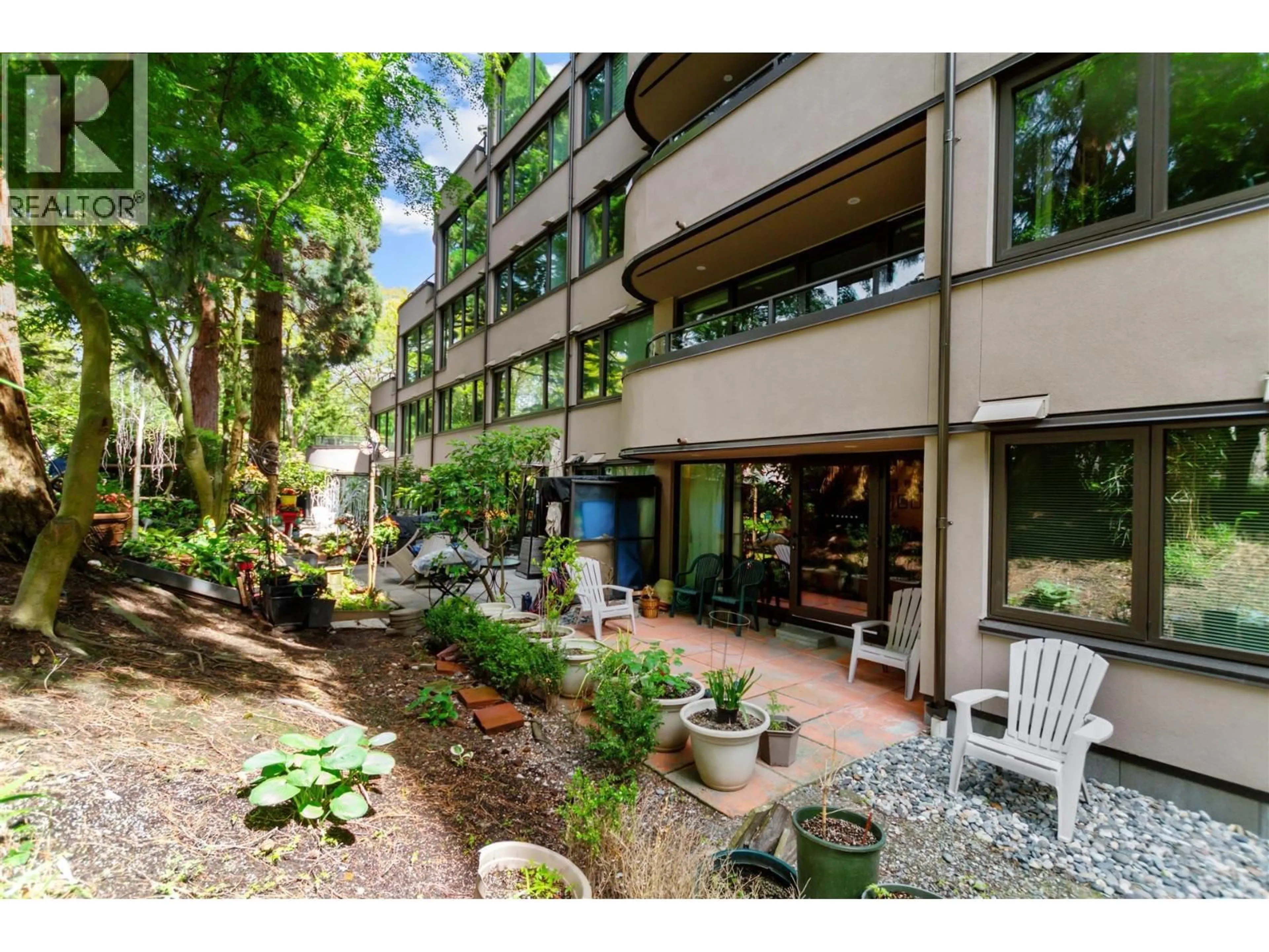 Patio, unknown for 10 - 1425 LAMEY'S MILL ROAD, Vancouver British Columbia V6H3W2
