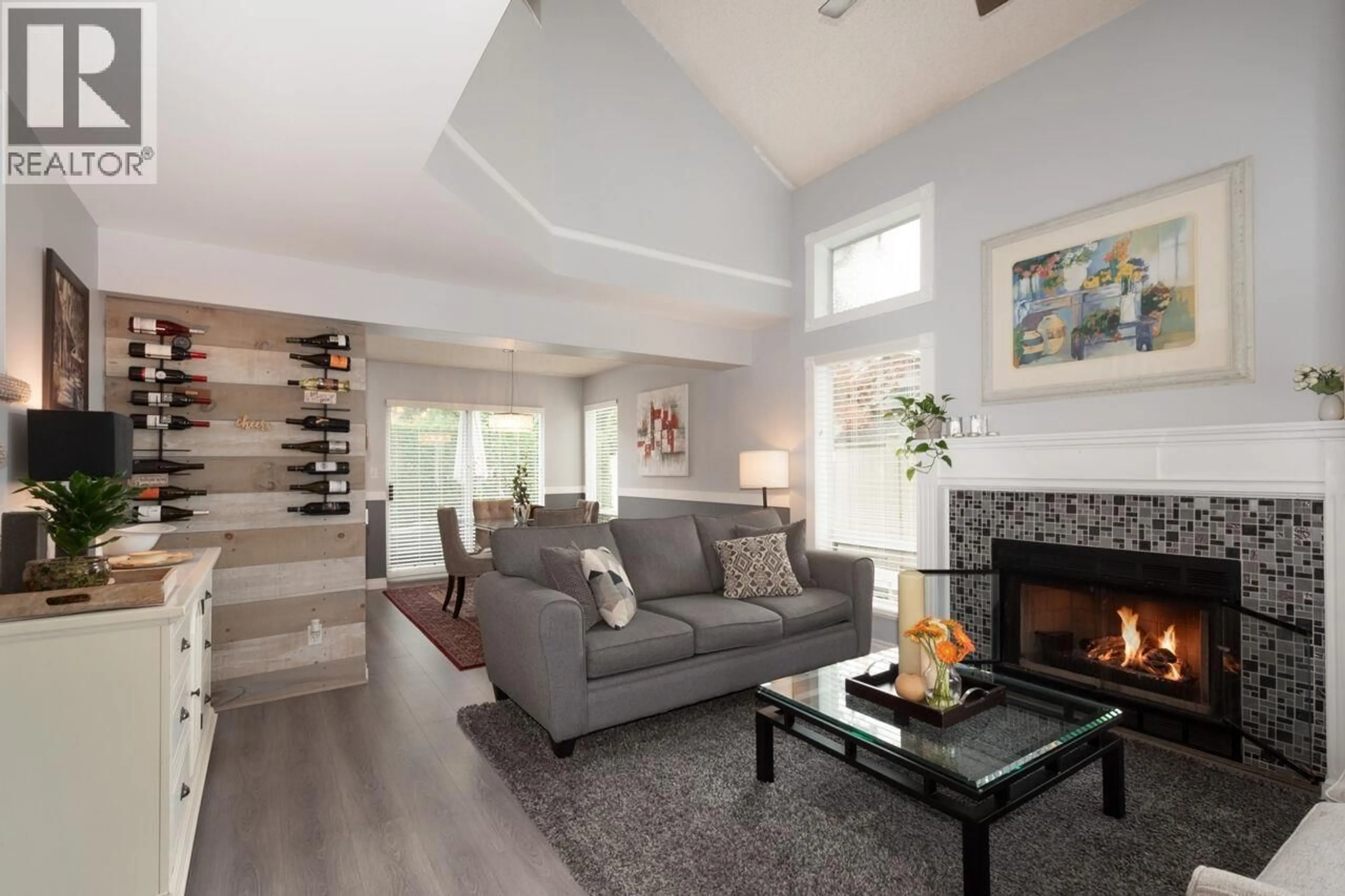 Living room with furniture, unknown for 829 ROCHE POINT DRIVE, North Vancouver British Columbia V7H2W4