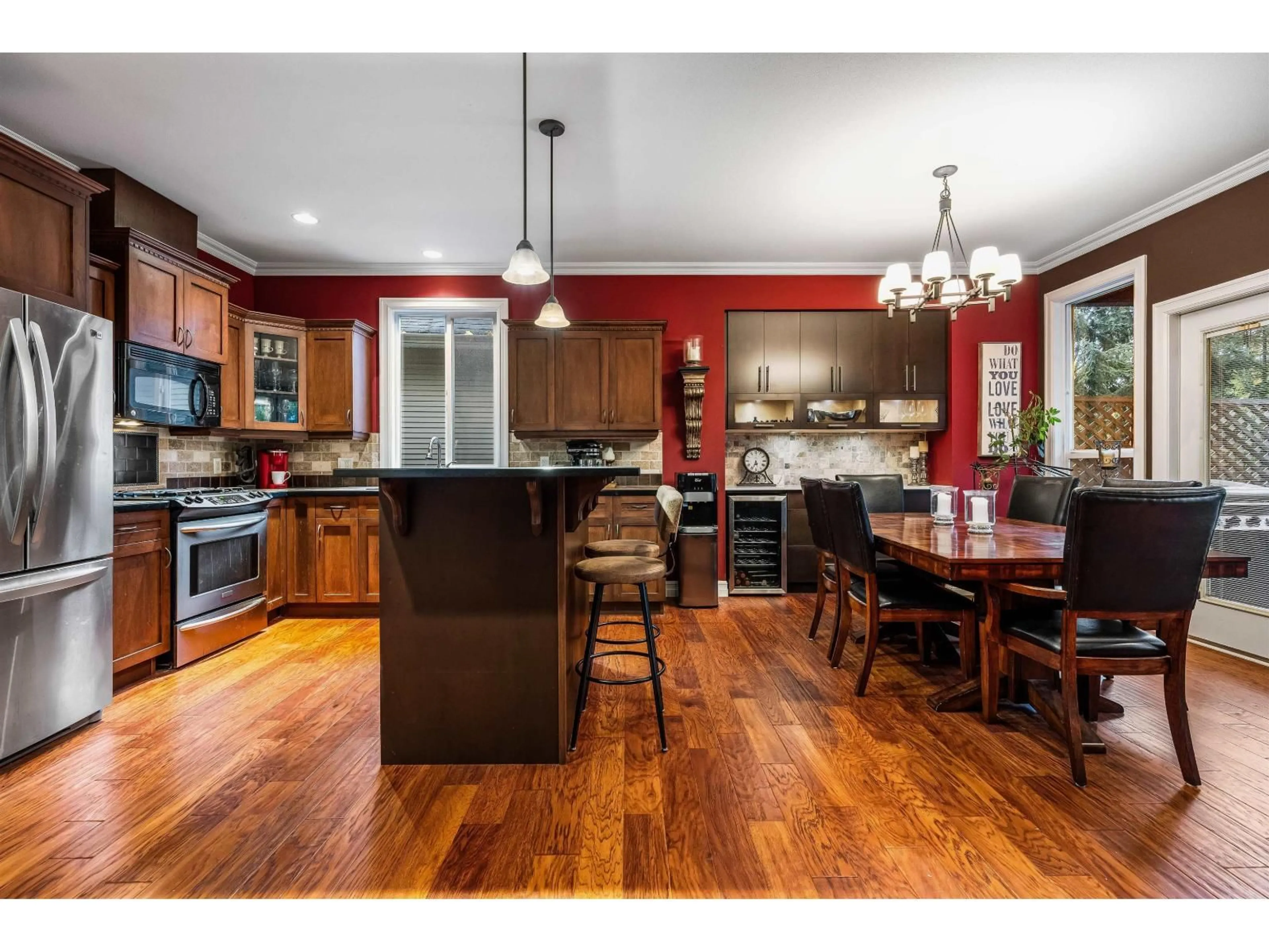 Open concept kitchen, wood/laminate floor for 27 - 45957 SHERWOOD DRIVE, Chilliwack British Columbia V2R5Y2