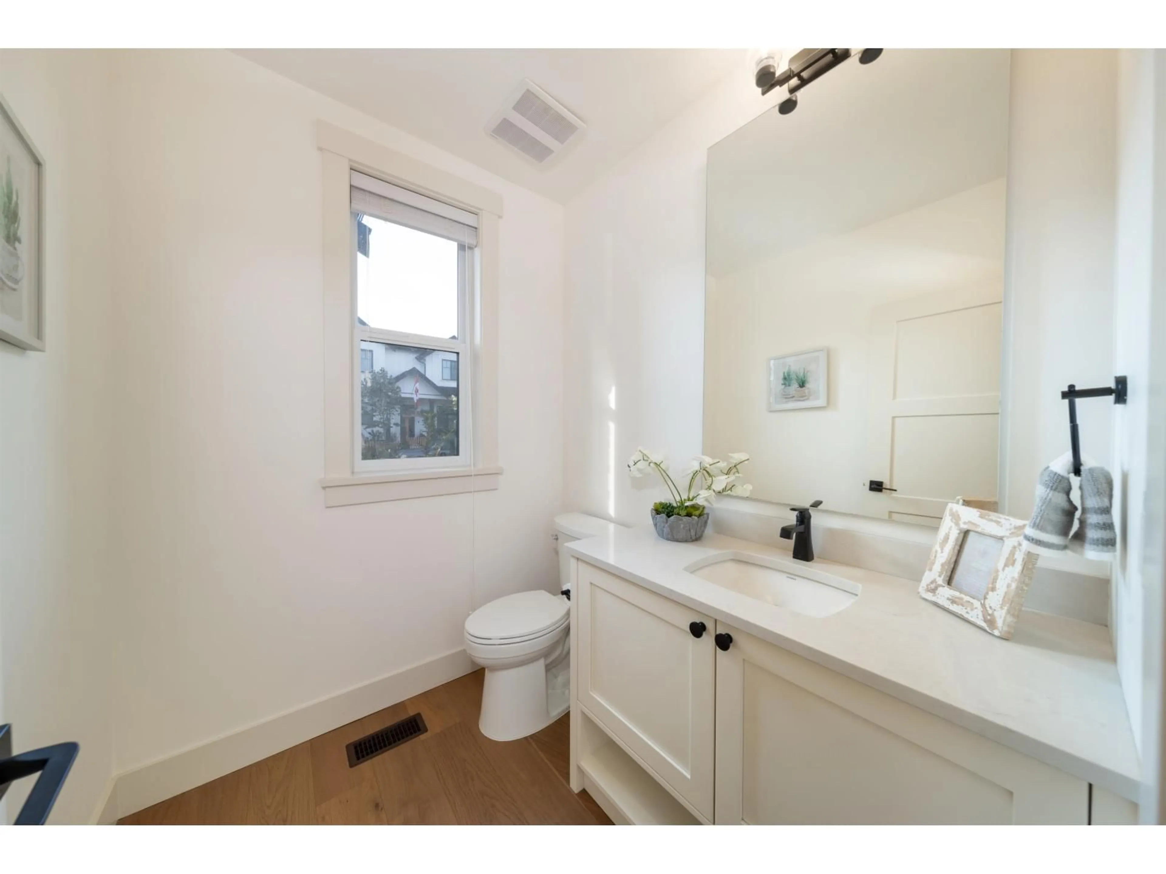 Standard bathroom, ceramic/tile floor for 19785 75A, Langley British Columbia V2Y5K2