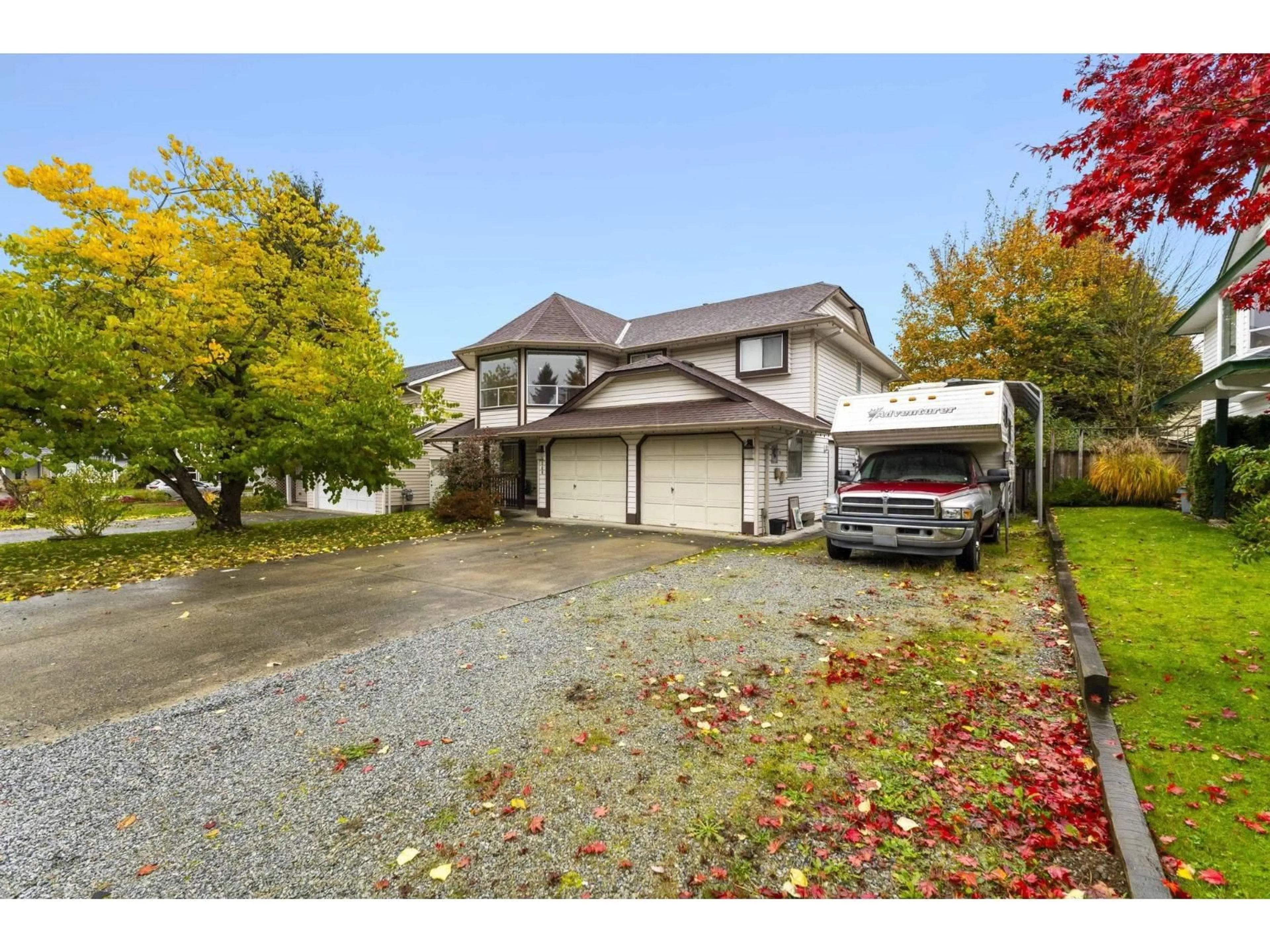 A pic from outside/outdoor area/front of a property/back of a property/a pic from drone, street for 8260 KUDO, Mission British Columbia V2V6T4