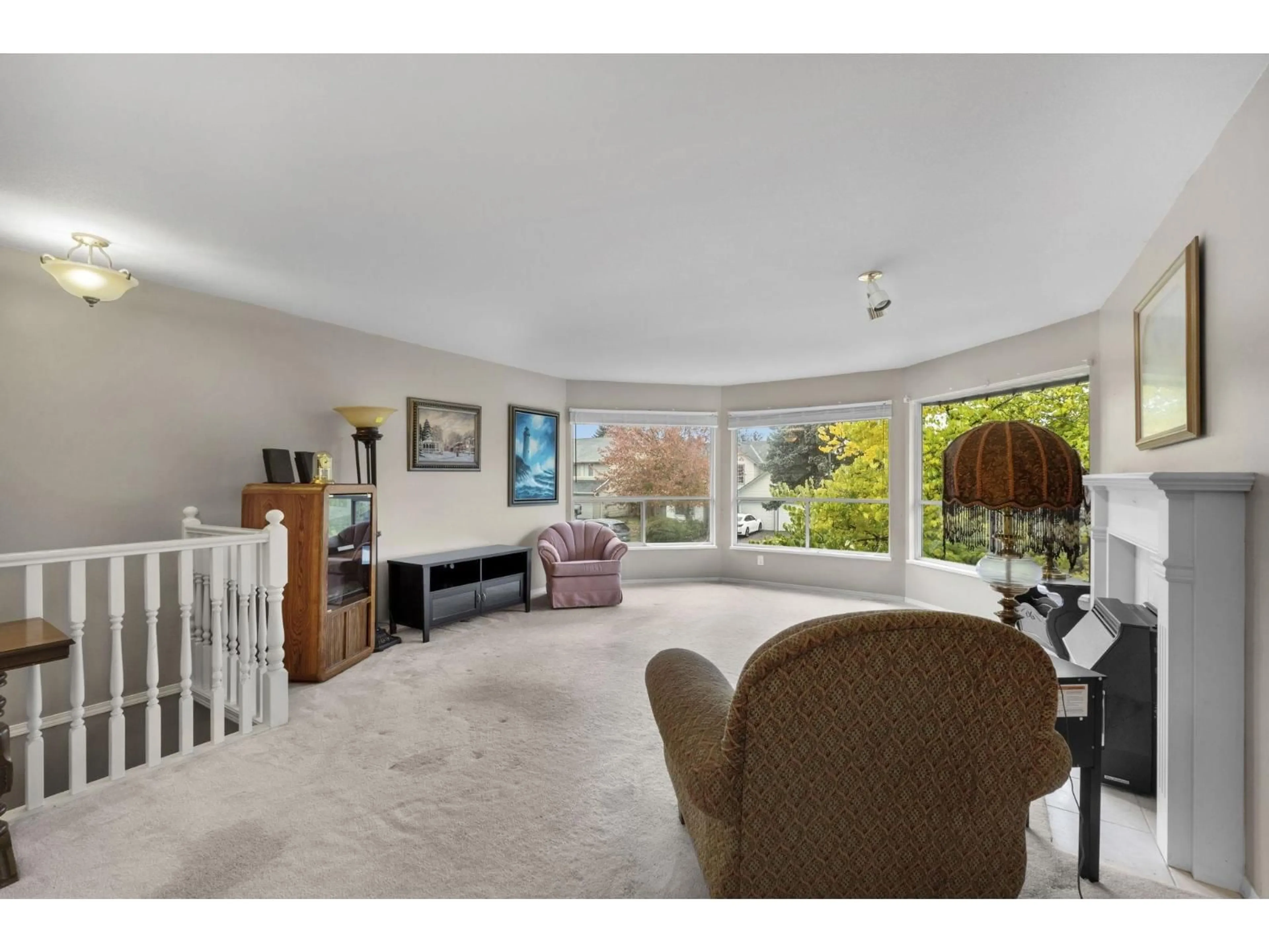 Living room with furniture, unknown for 8260 KUDO, Mission British Columbia V2V6T4