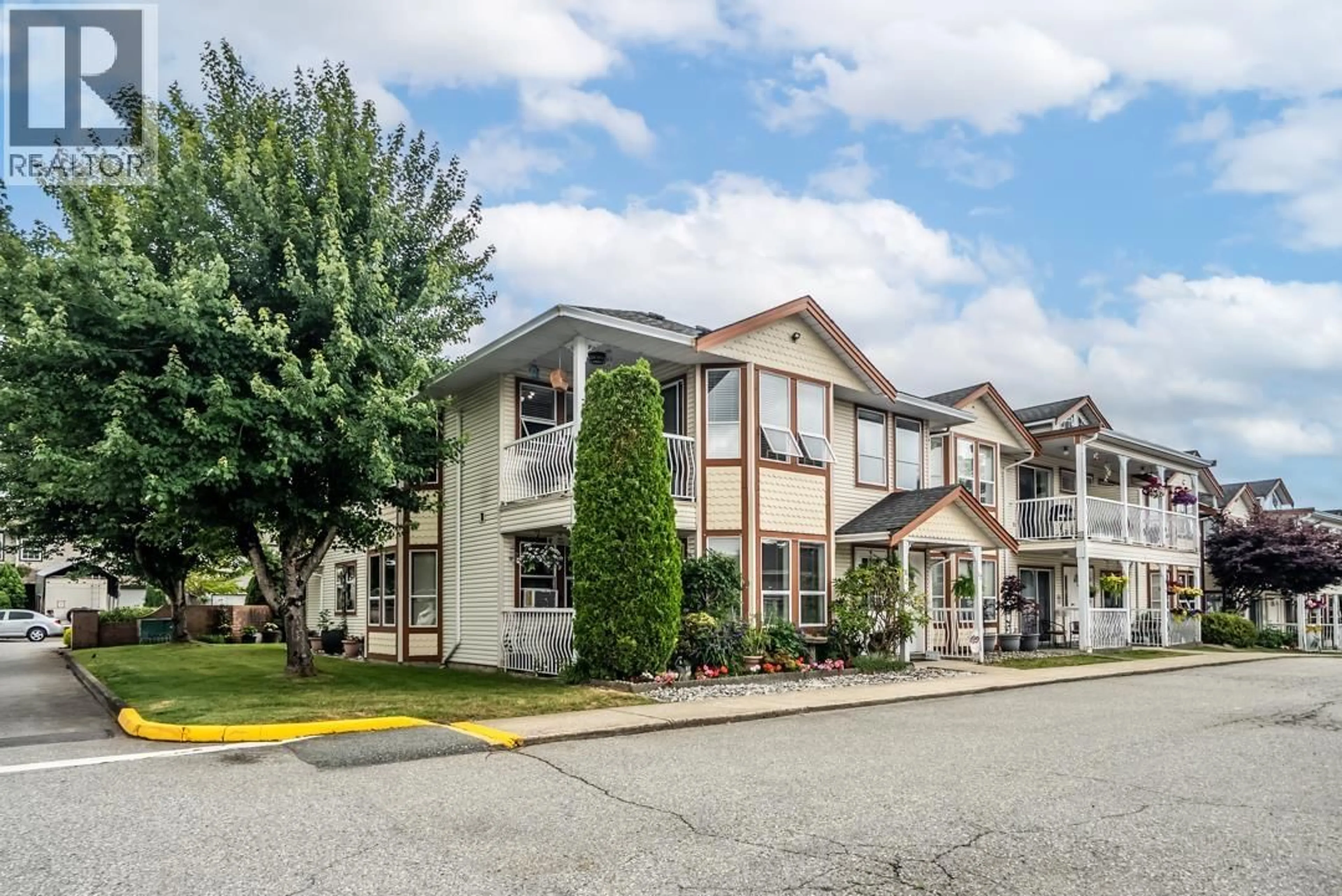 Patio, unknown for 12 - 20554 118 AVENUE, Maple Ridge British Columbia V2X0S3