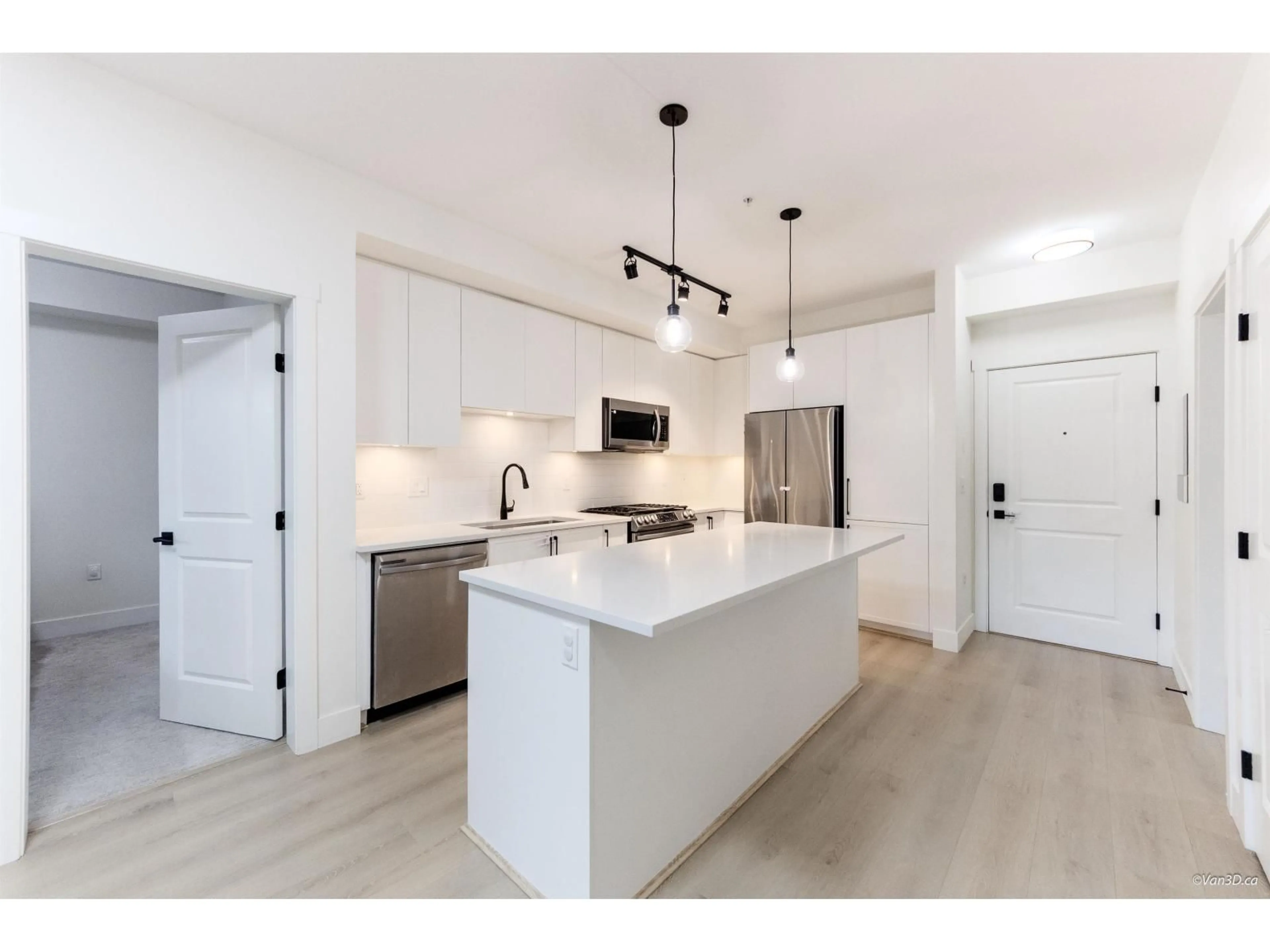 Open concept kitchen, unknown for 112 - 19935 75A, Langley British Columbia V2Y4L6