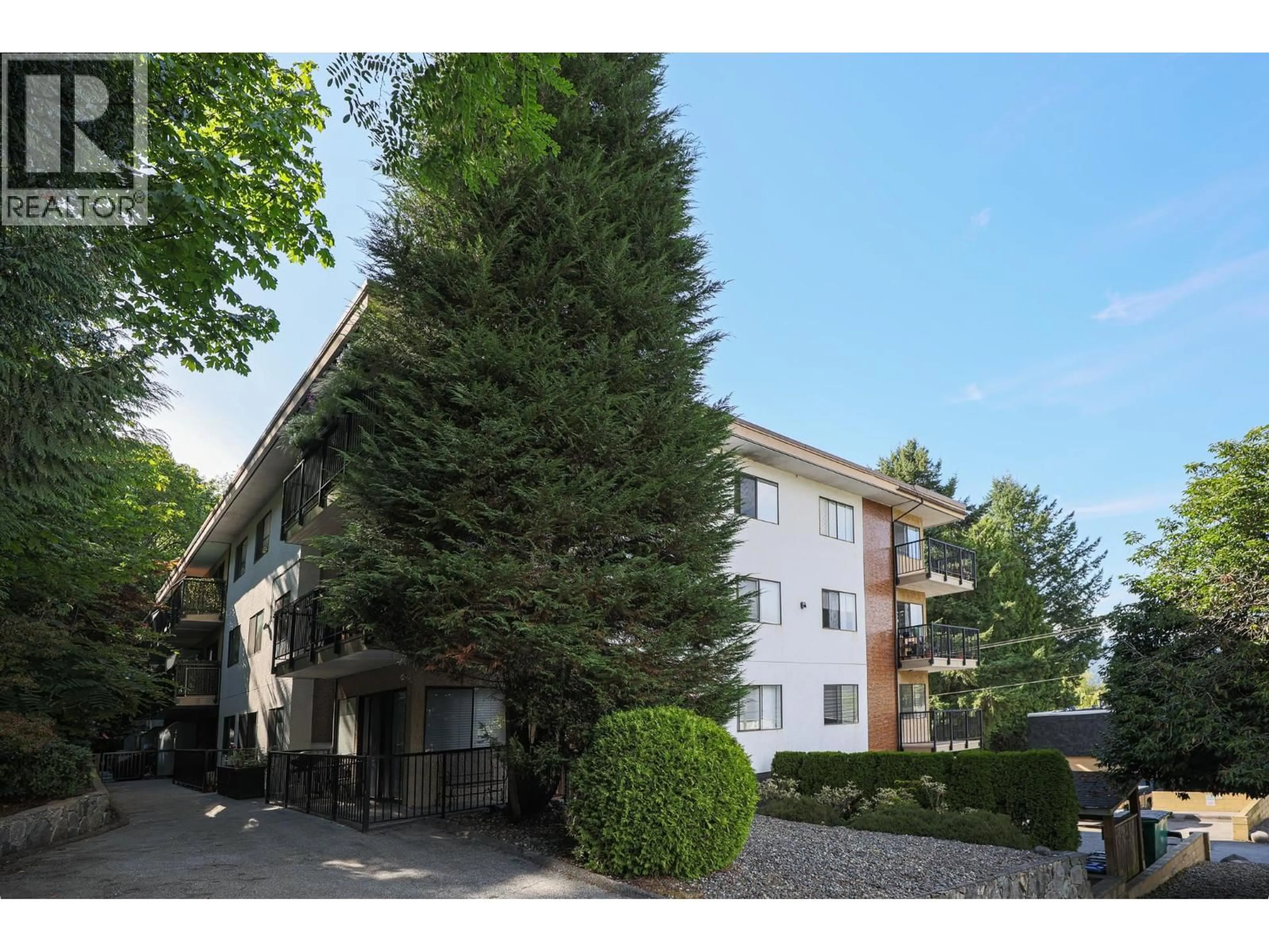 Patio, building for 308 - 195 MARY STREET, Port Moody British Columbia V3H2P1