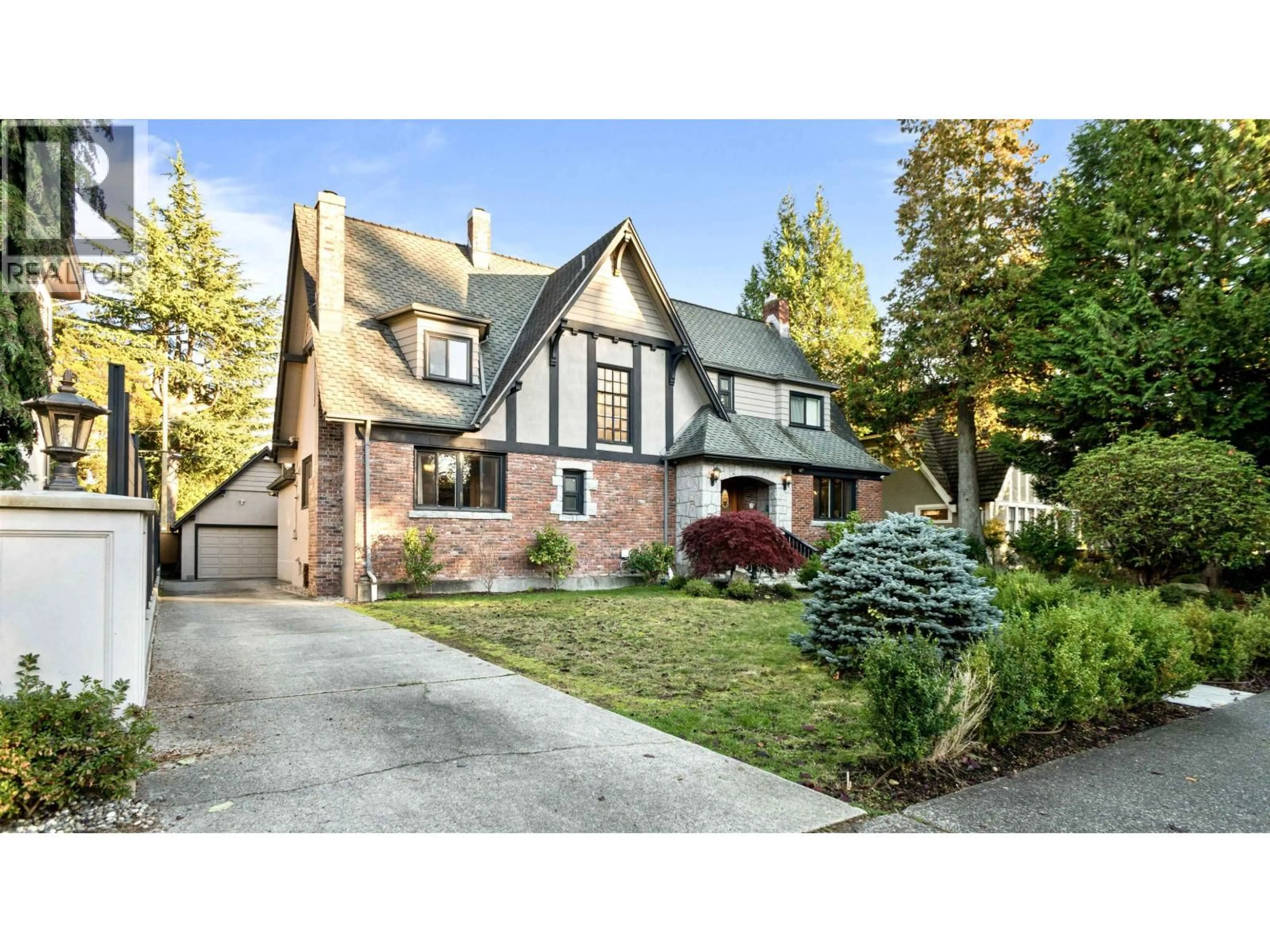 Home with brick exterior material, street for 5550 CYPRESS STREET, Vancouver British Columbia V6M3R6