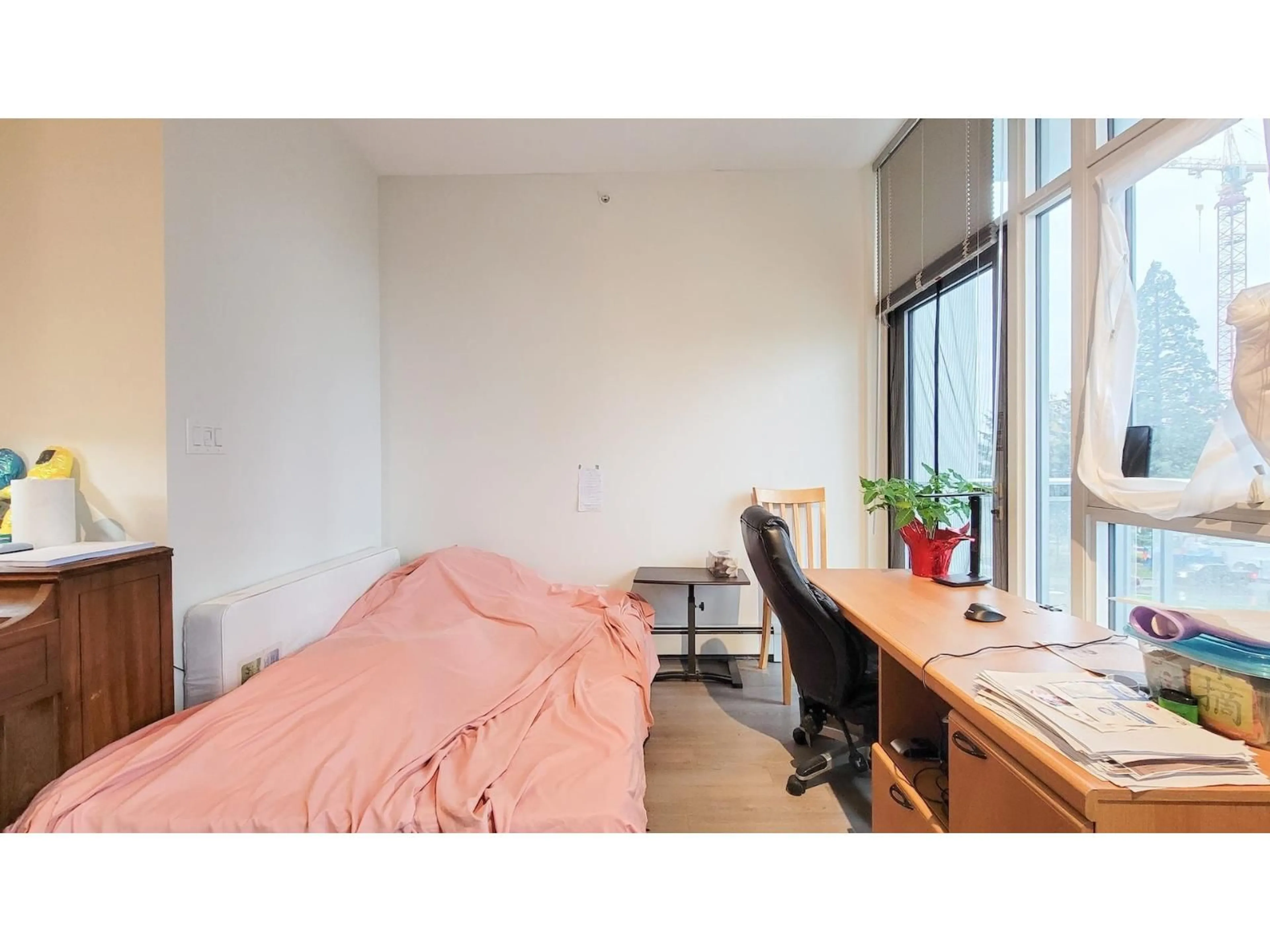 A pic of a room for 301 - 13308 CENTRAL, Surrey British Columbia V3T0M4