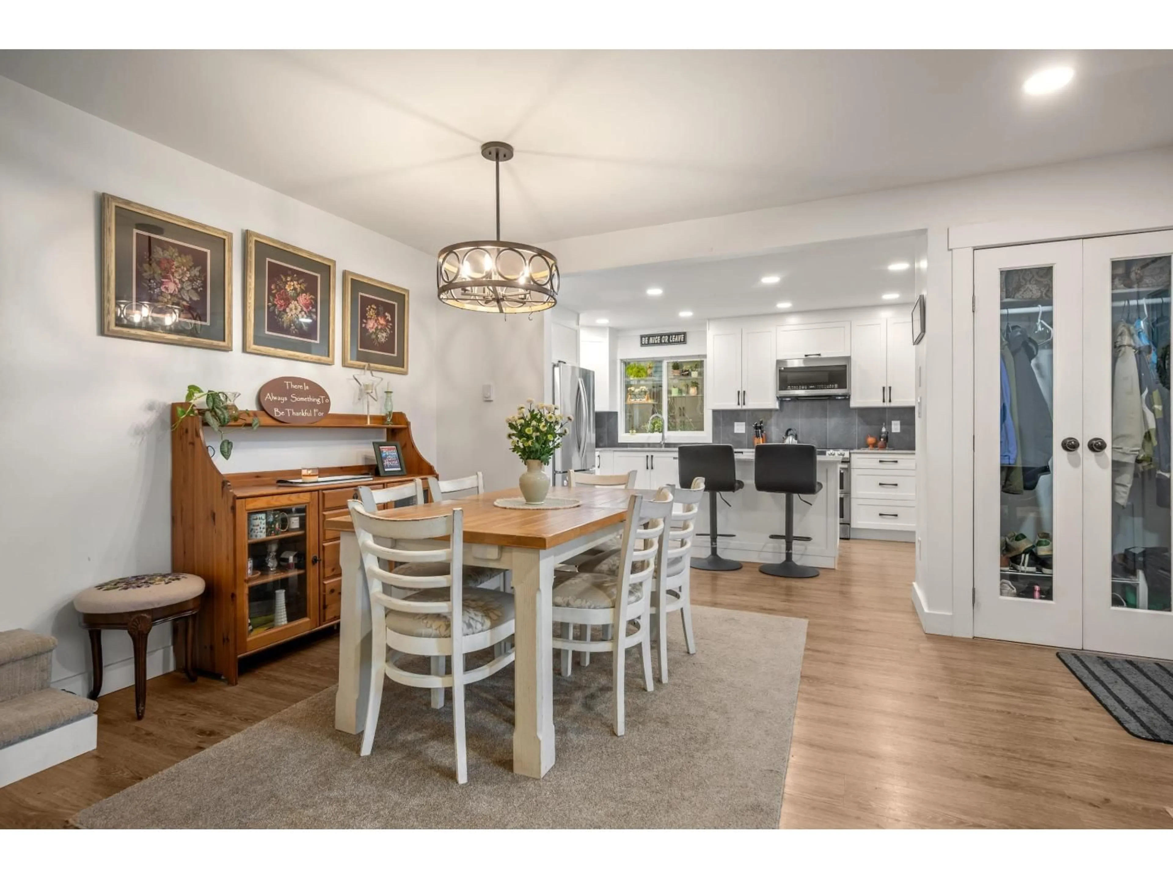 Open concept kitchen, unknown for 23211 ST ANDREWS, Langley British Columbia V1M0E8