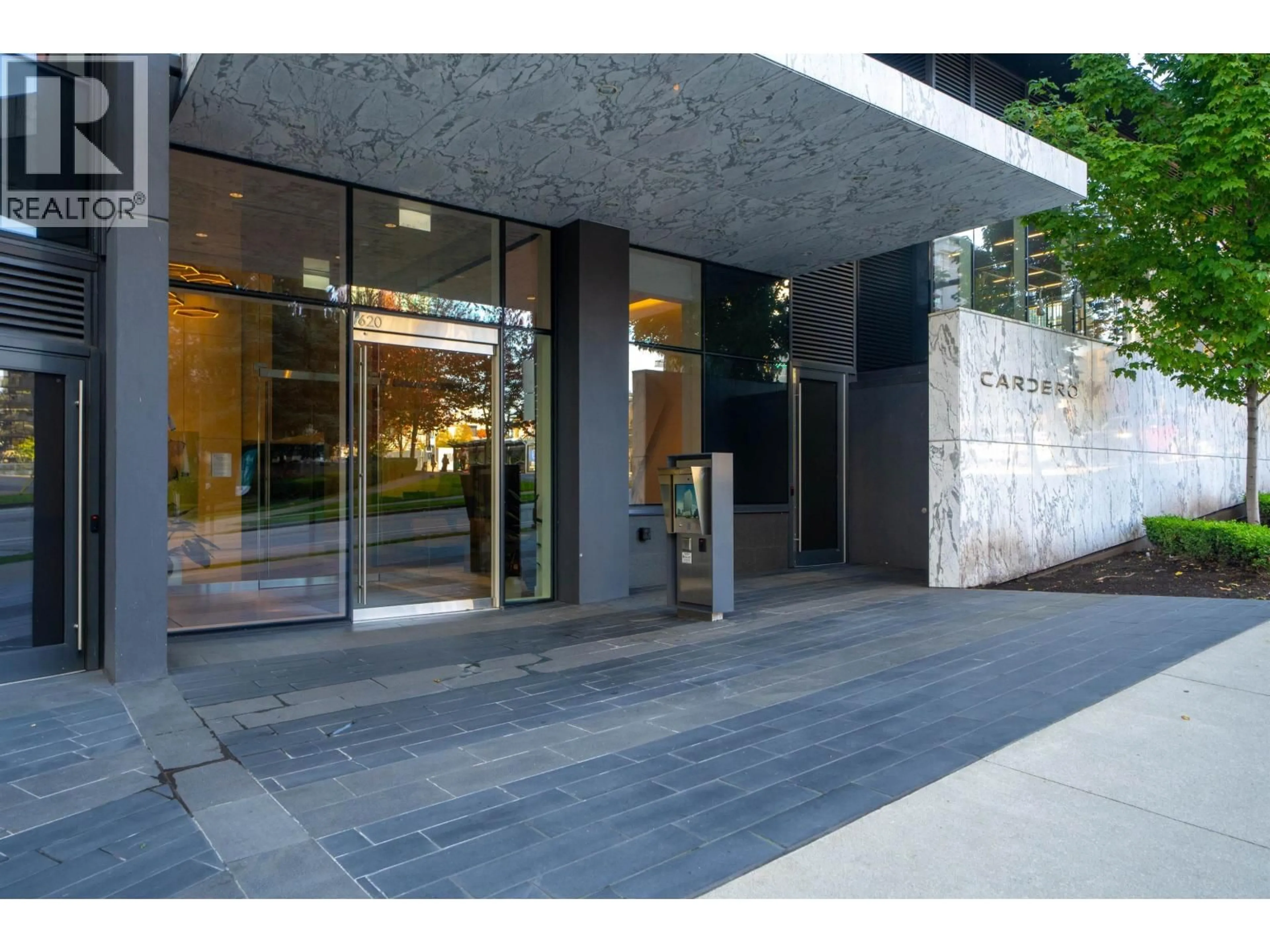 Indoor foyer for 1905 - 620 CARDERO STREET, West Vancouver British Columbia V6G0C7