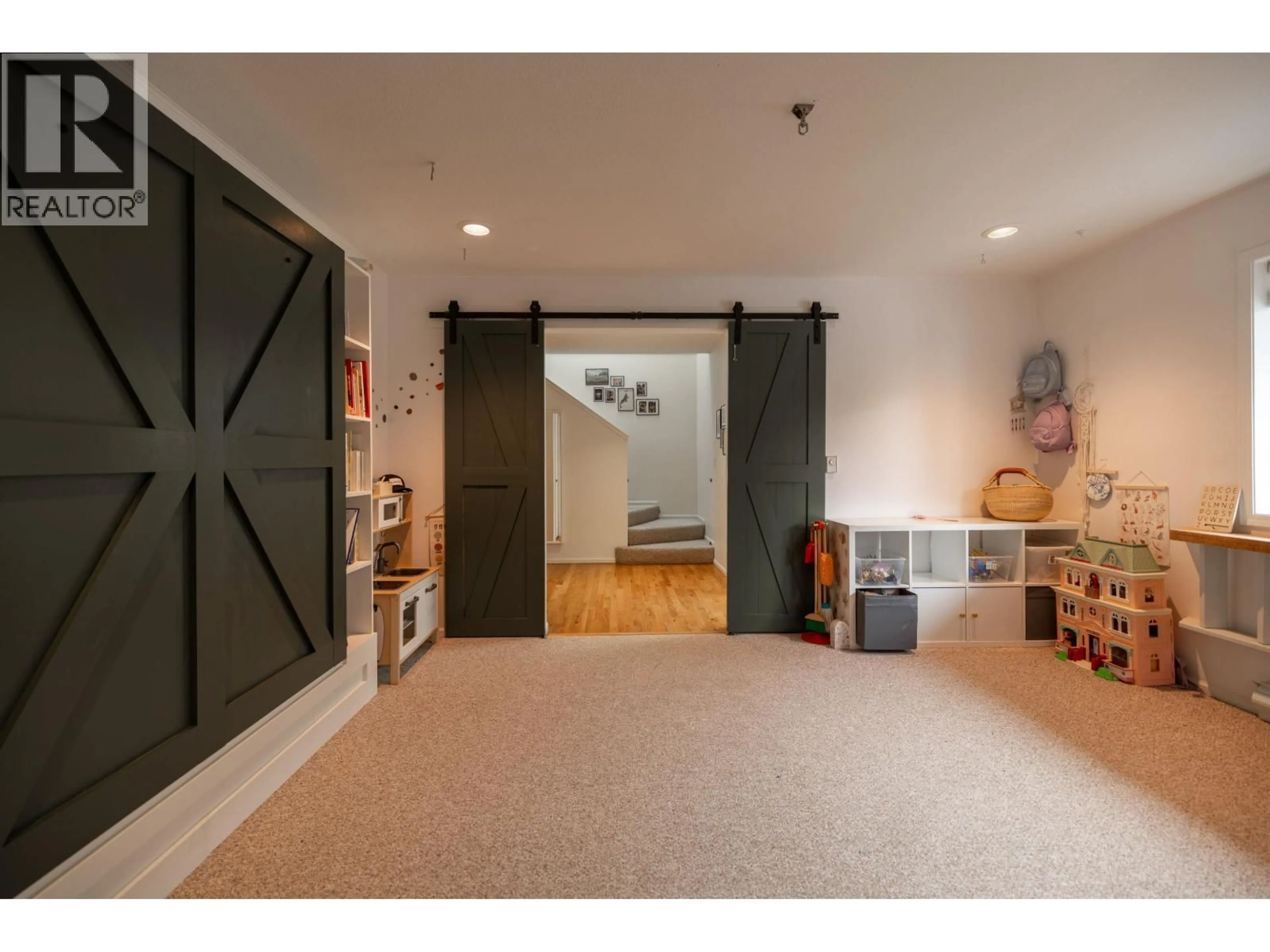 Indoor entryway for 7 - 1158 CARMEL PLACE, Squamish British Columbia V0N1H0