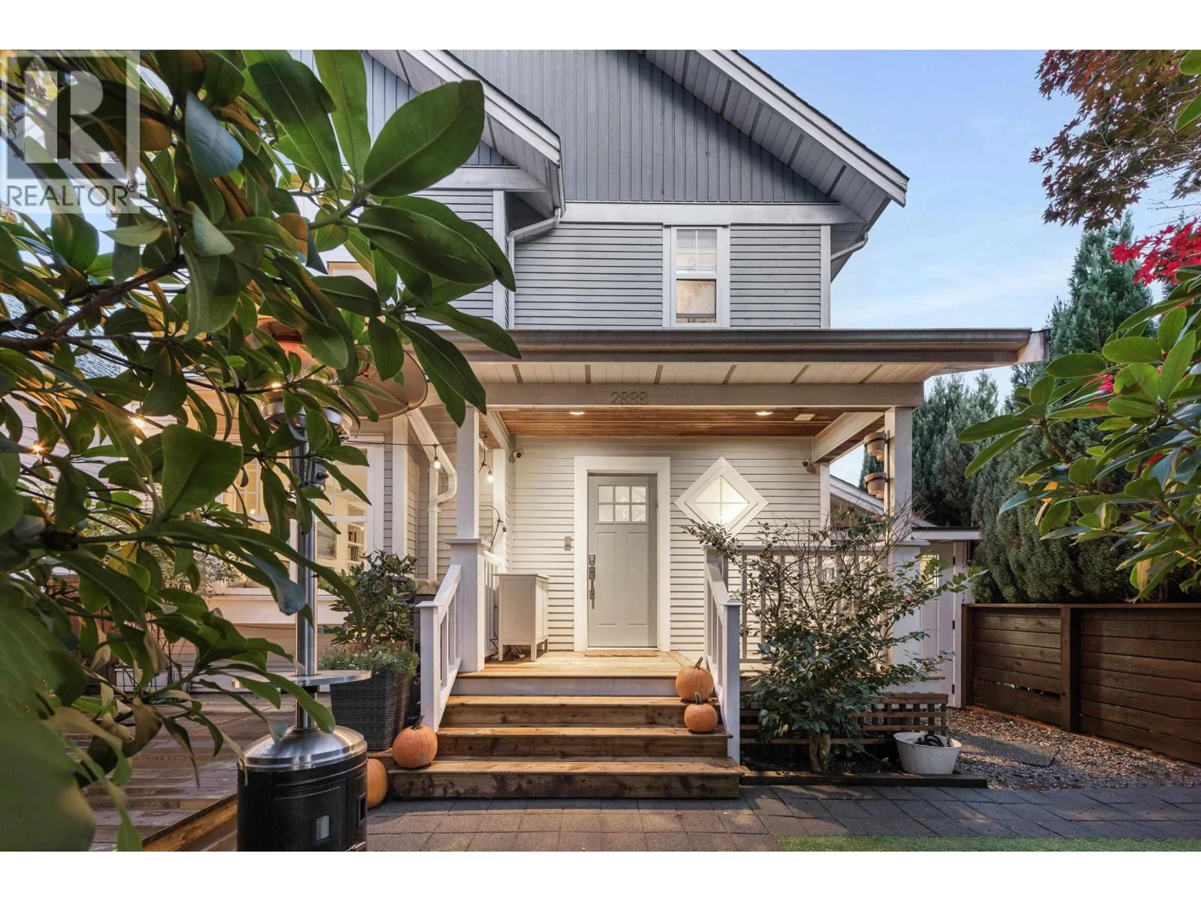 Unknown for 2888 GLEN DRIVE, Vancouver British Columbia V5T4B8