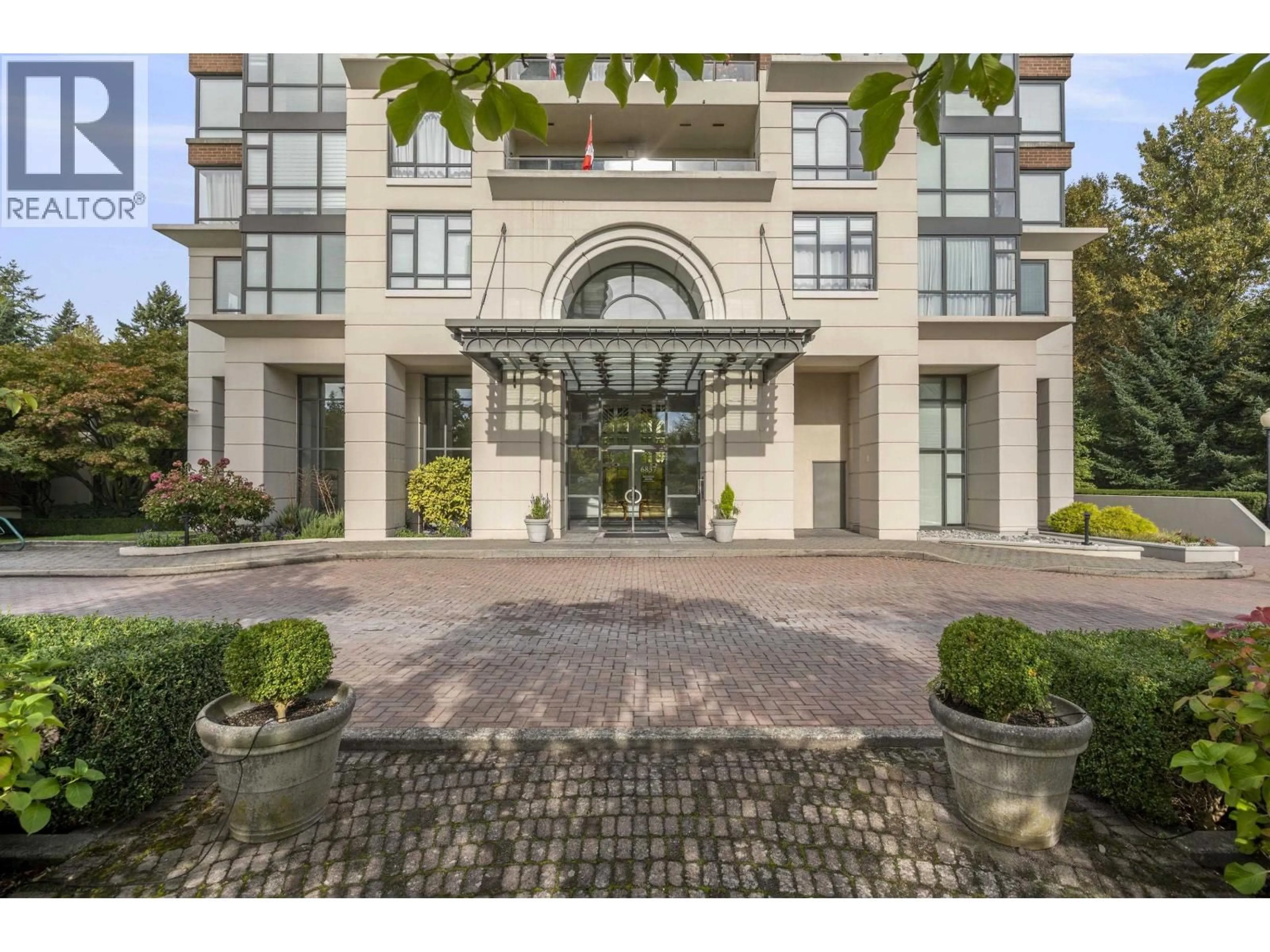 Indoor foyer for 2805 - 6837 STATION HILL DRIVE, Burnaby British Columbia V3N5B7