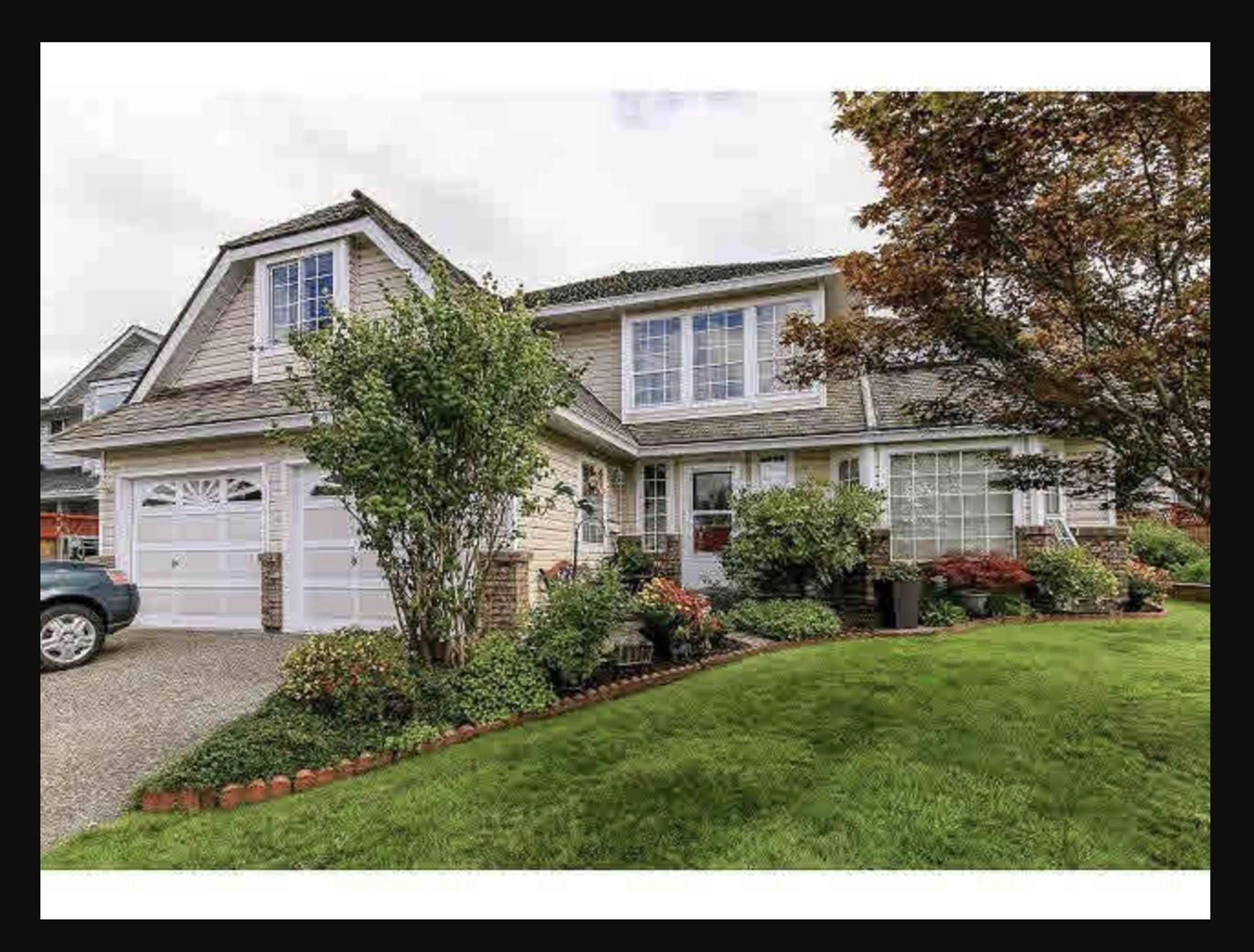 Home with vinyl exterior material, street for 8896 140B, Surrey British Columbia V3V7T4