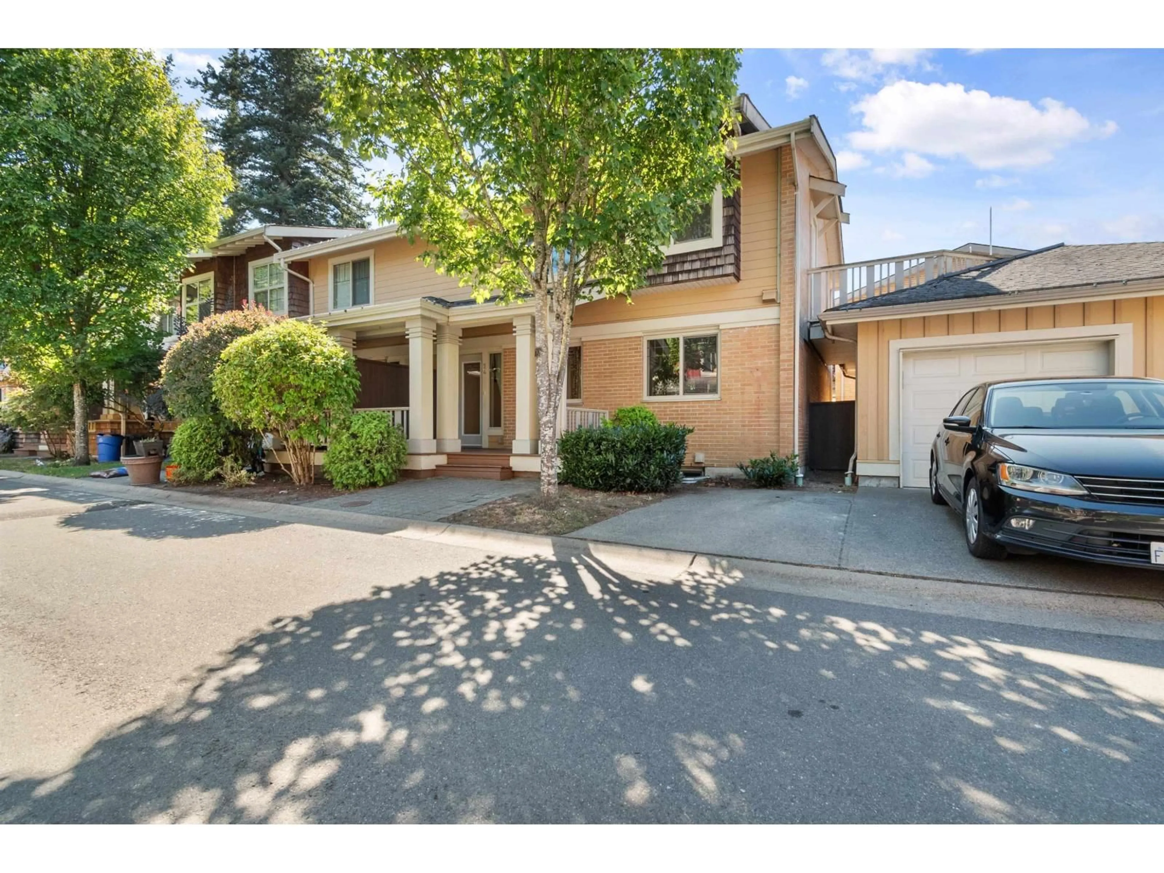 A pic from outside/outdoor area/front of a property/back of a property/a pic from drone, street for 24 - 5960 COWICHAN STREET, Chilliwack British Columbia V2R0L6