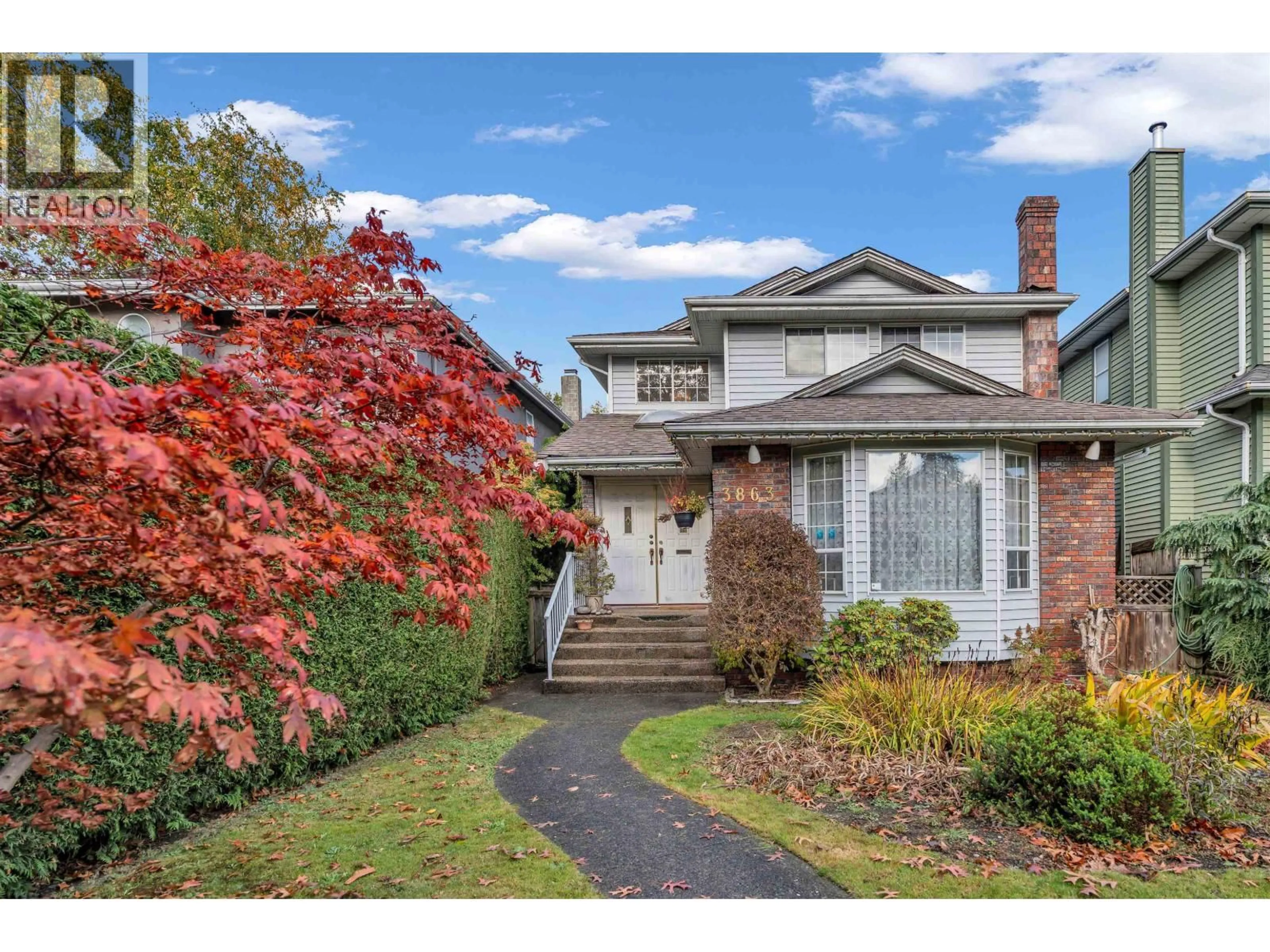 Home with vinyl exterior material, street for 3863 30TH AVENUE, Vancouver British Columbia V6S1W9