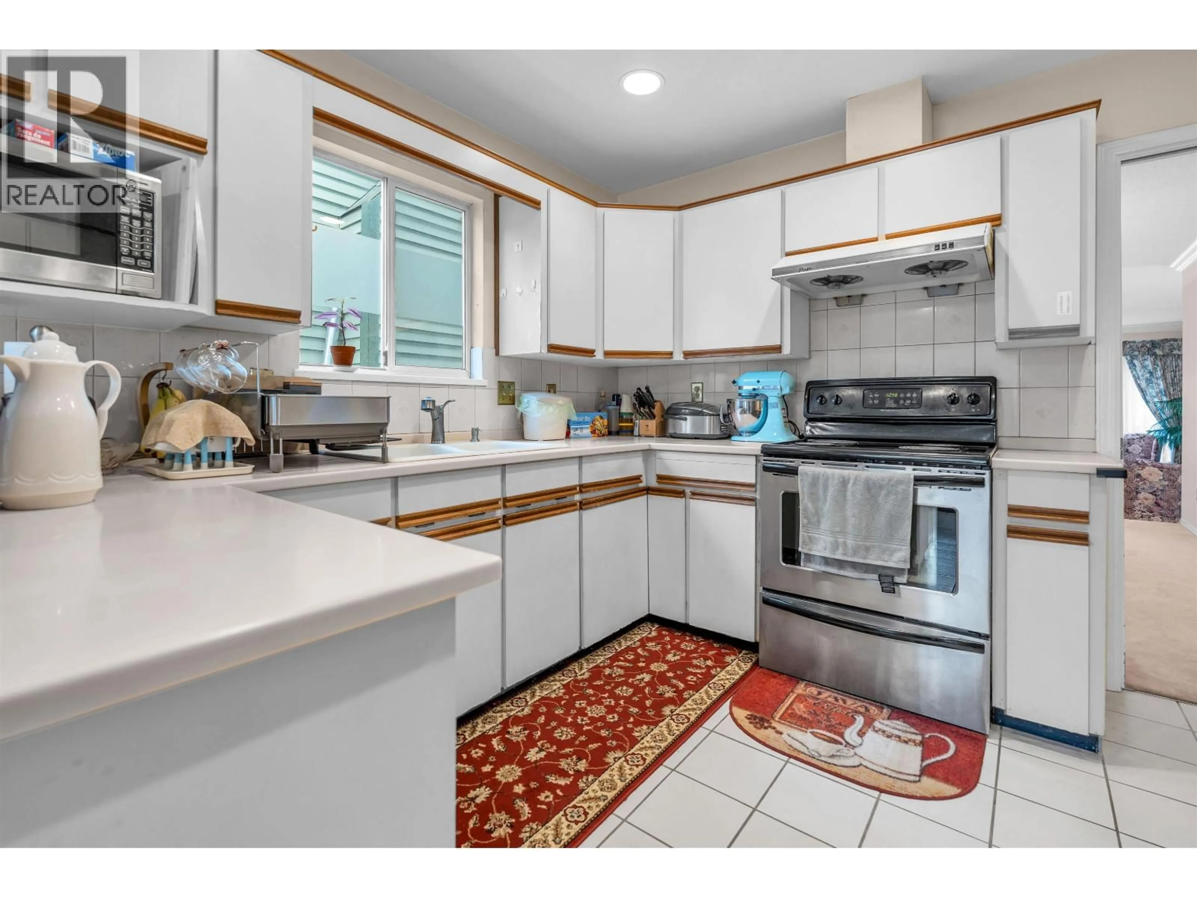 Unknown for 3863 30TH AVENUE, Vancouver British Columbia V6S1W9