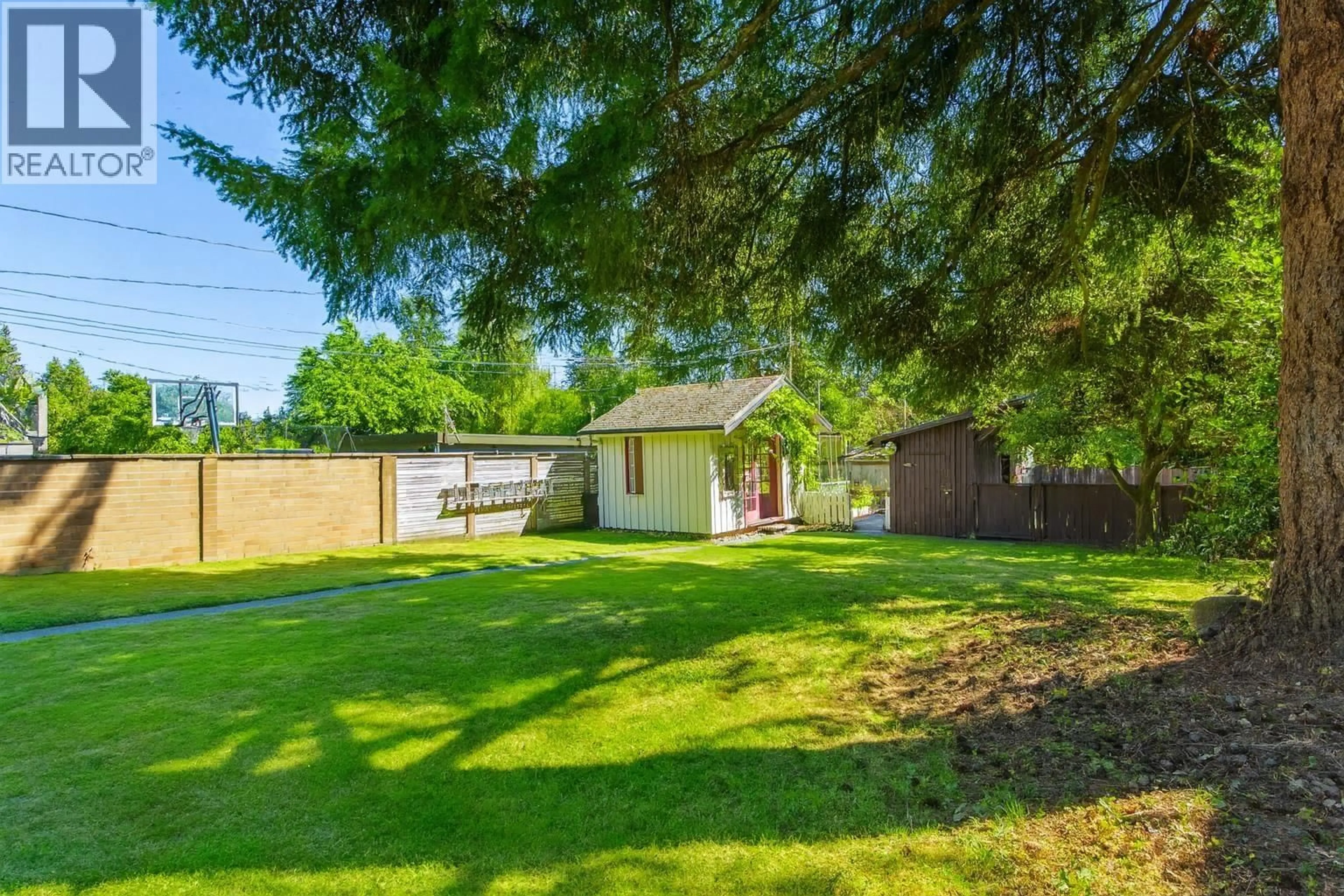 A pic from outside/outdoor area/front of a property/back of a property/a pic from drone, street for 865 12TH STREET, North Vancouver British Columbia V7L2L2