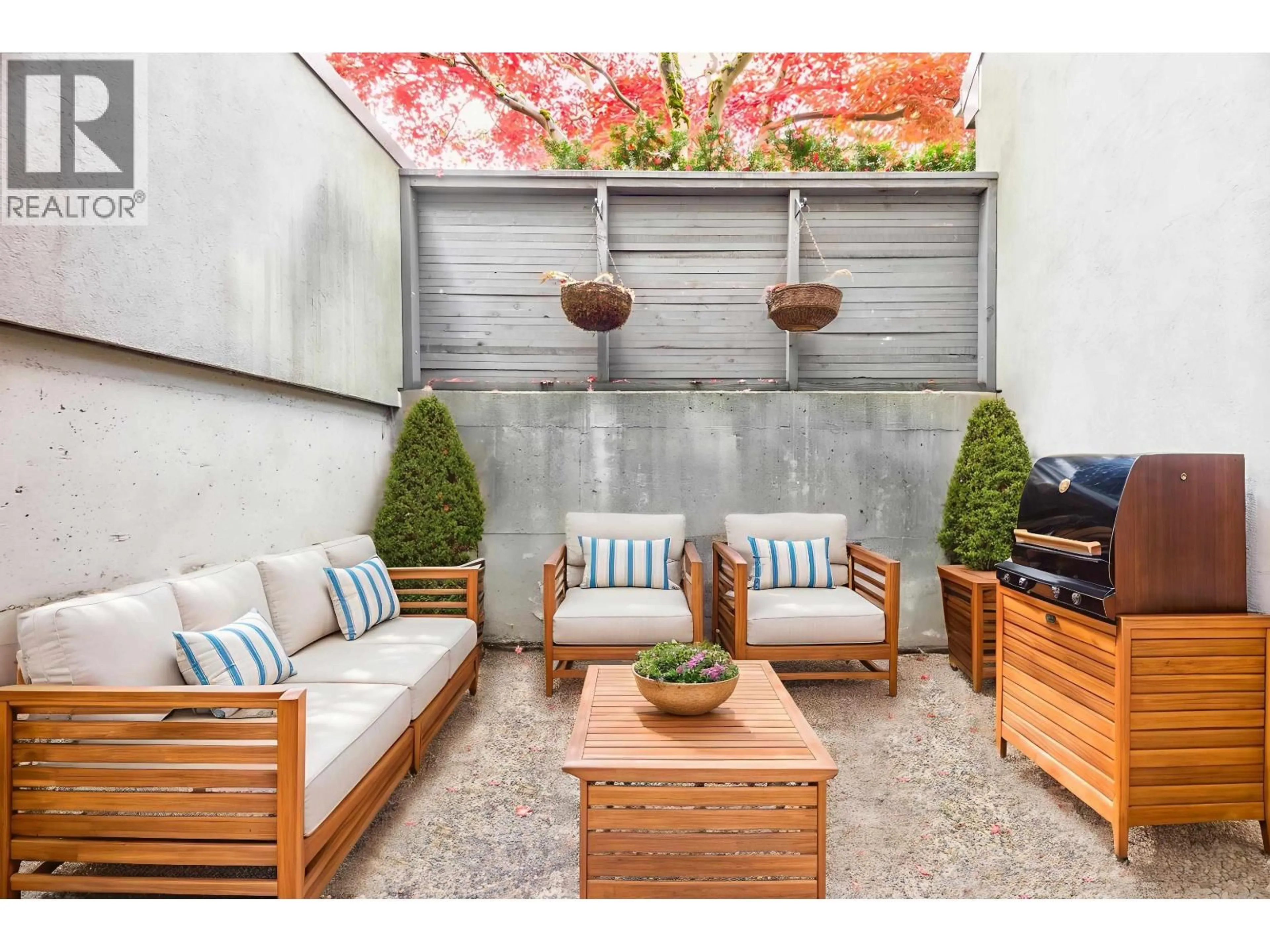 Patio, street for 1365 8TH AVENUE, Vancouver British Columbia V6H3W4