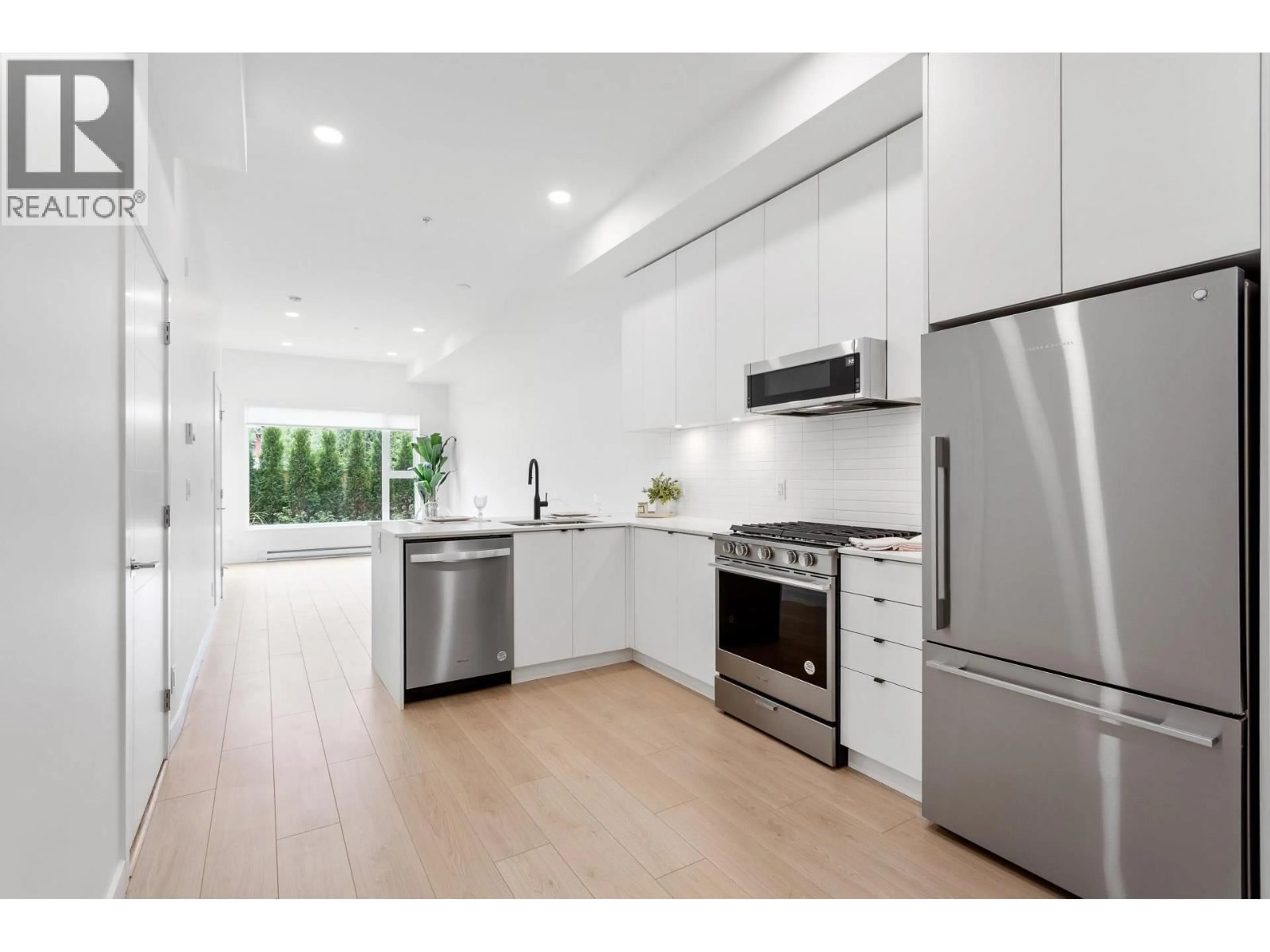 Open concept kitchen, unknown for 108 - 2345 RINDALL AVENUE, Port Coquitlam British Columbia V3C1V3