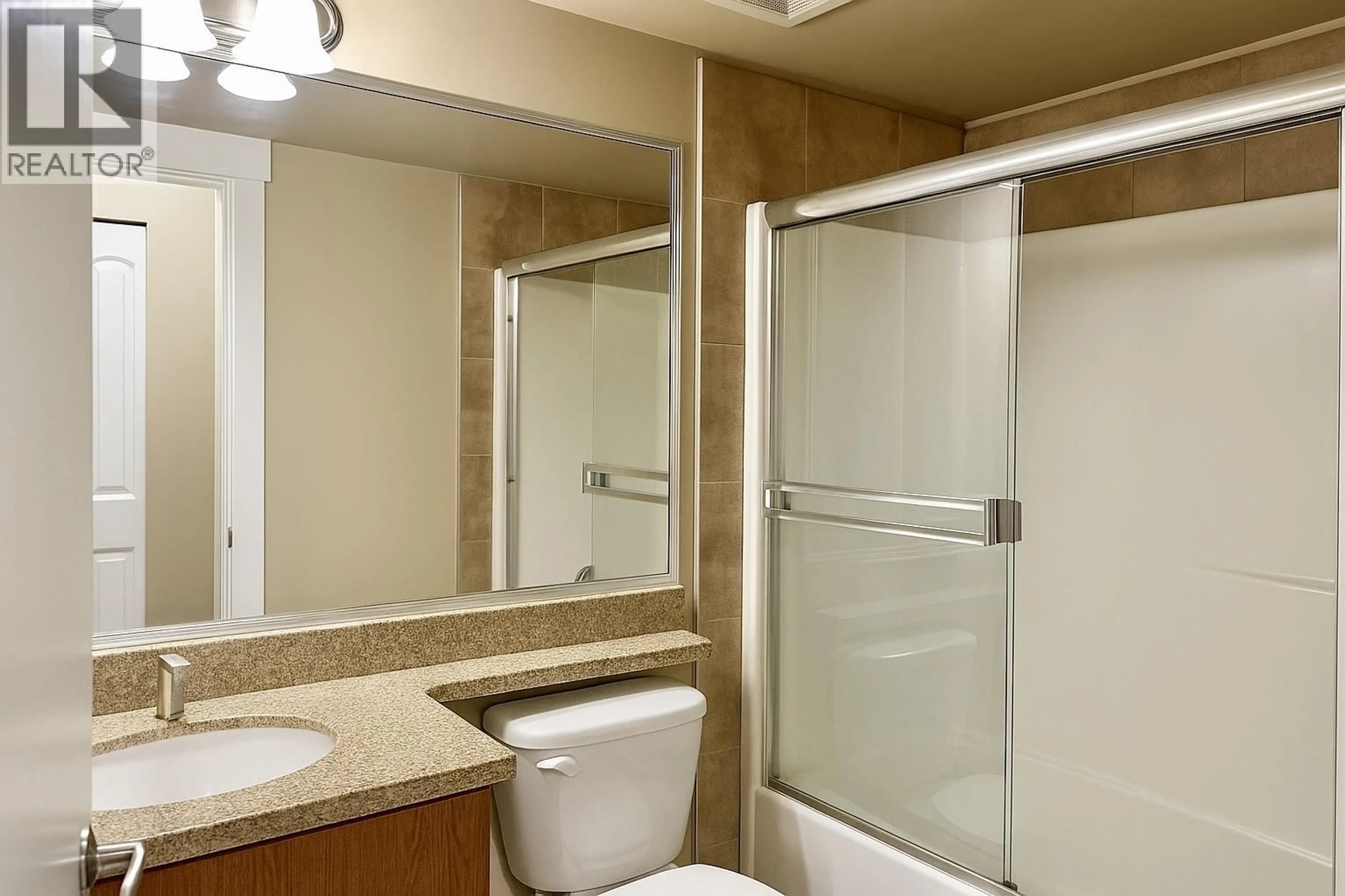 Standard bathroom, unknown for 47 - 7428 14TH AVENUE, Burnaby British Columbia V3N0C2