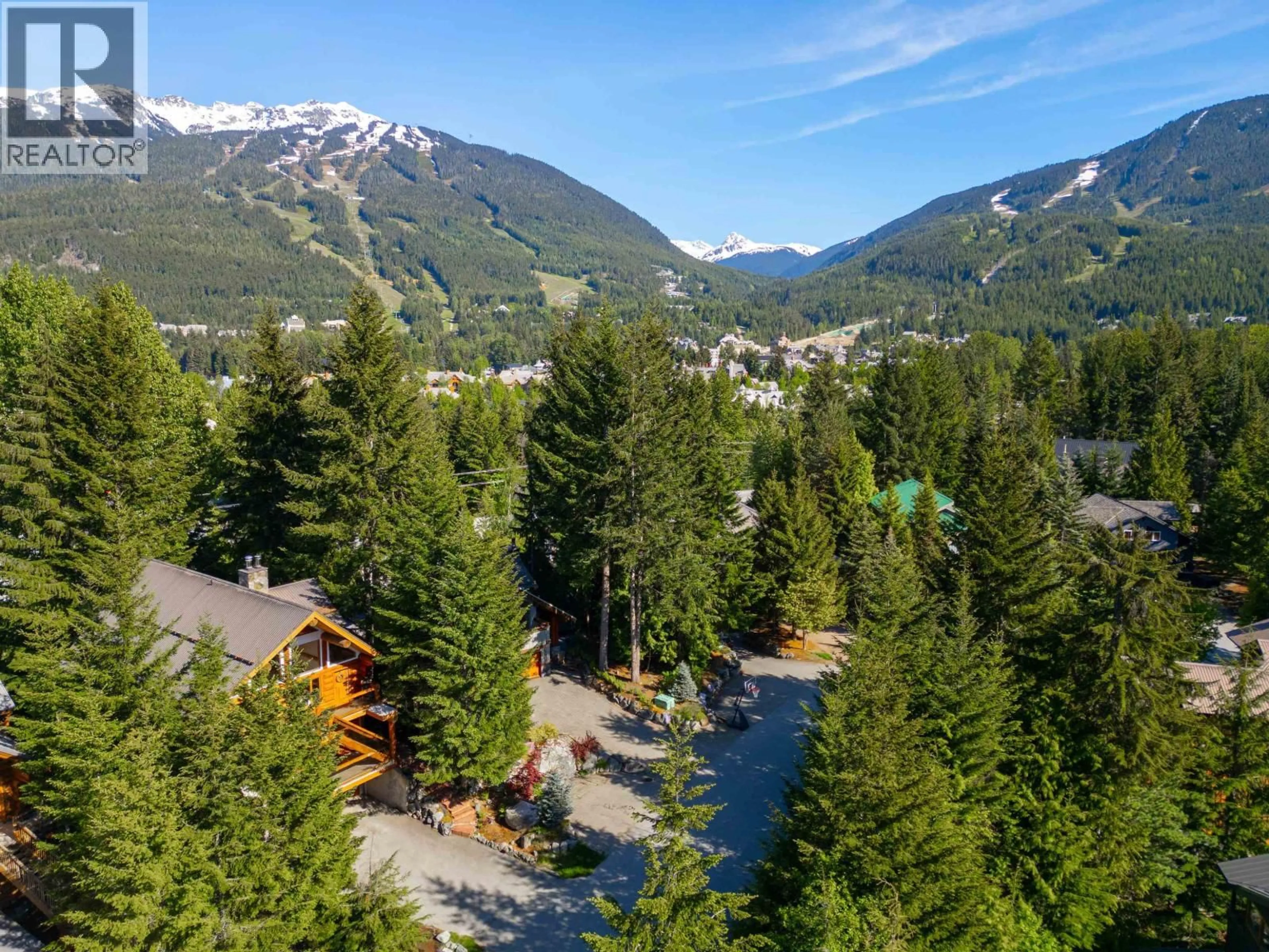 A pic from outside/outdoor area/front of a property/back of a property/a pic from drone, mountain view for 6252 BISHOP WAY, Whistler British Columbia V8E0C6