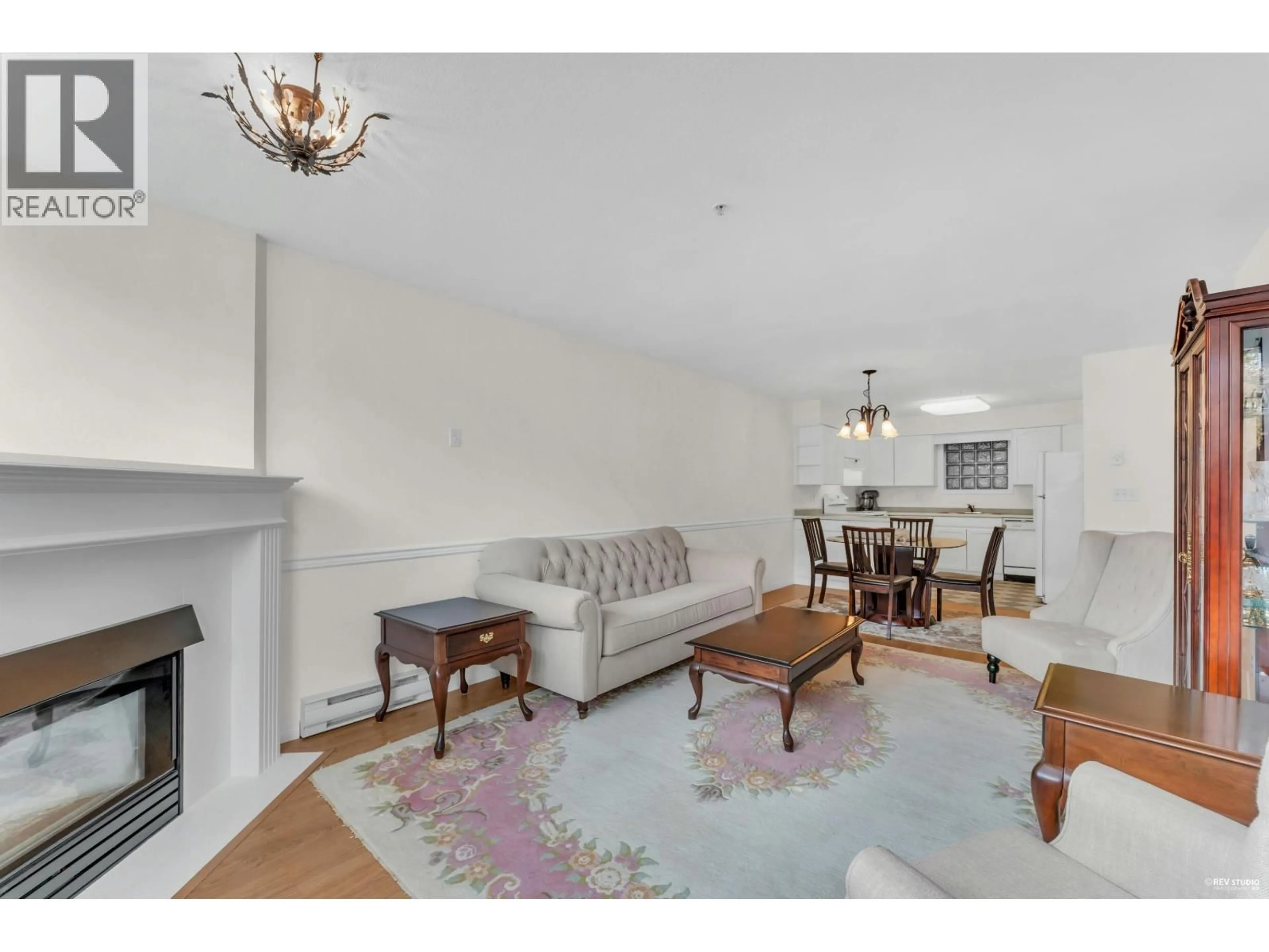 Living room with furniture, unknown for 207 - 12025 207A STREET, Maple Ridge British Columbia V2X0R3