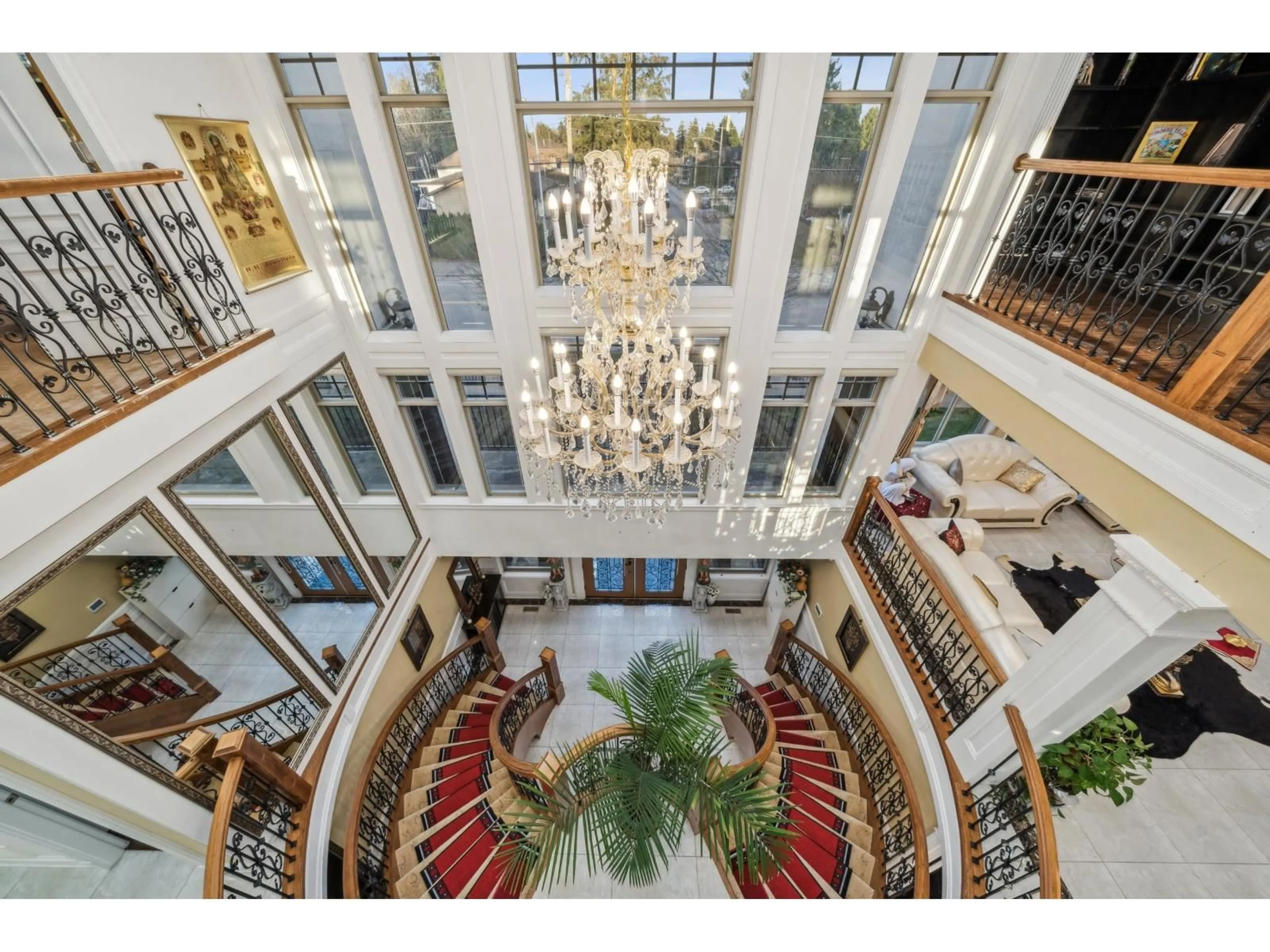 Lobby for 12788 ROSS, Surrey British Columbia V3V6E1